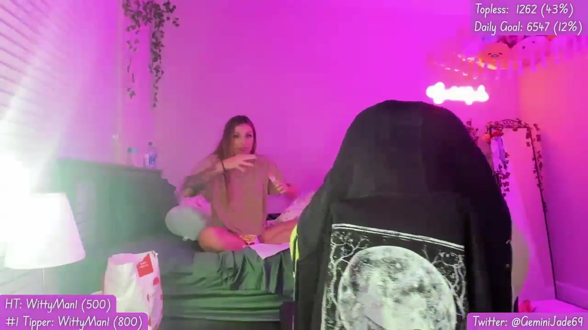 Gallery image thumbnail from GeminiJade69's myfreecams stream on, 10/06/2023, 05:19 image 12 of 20