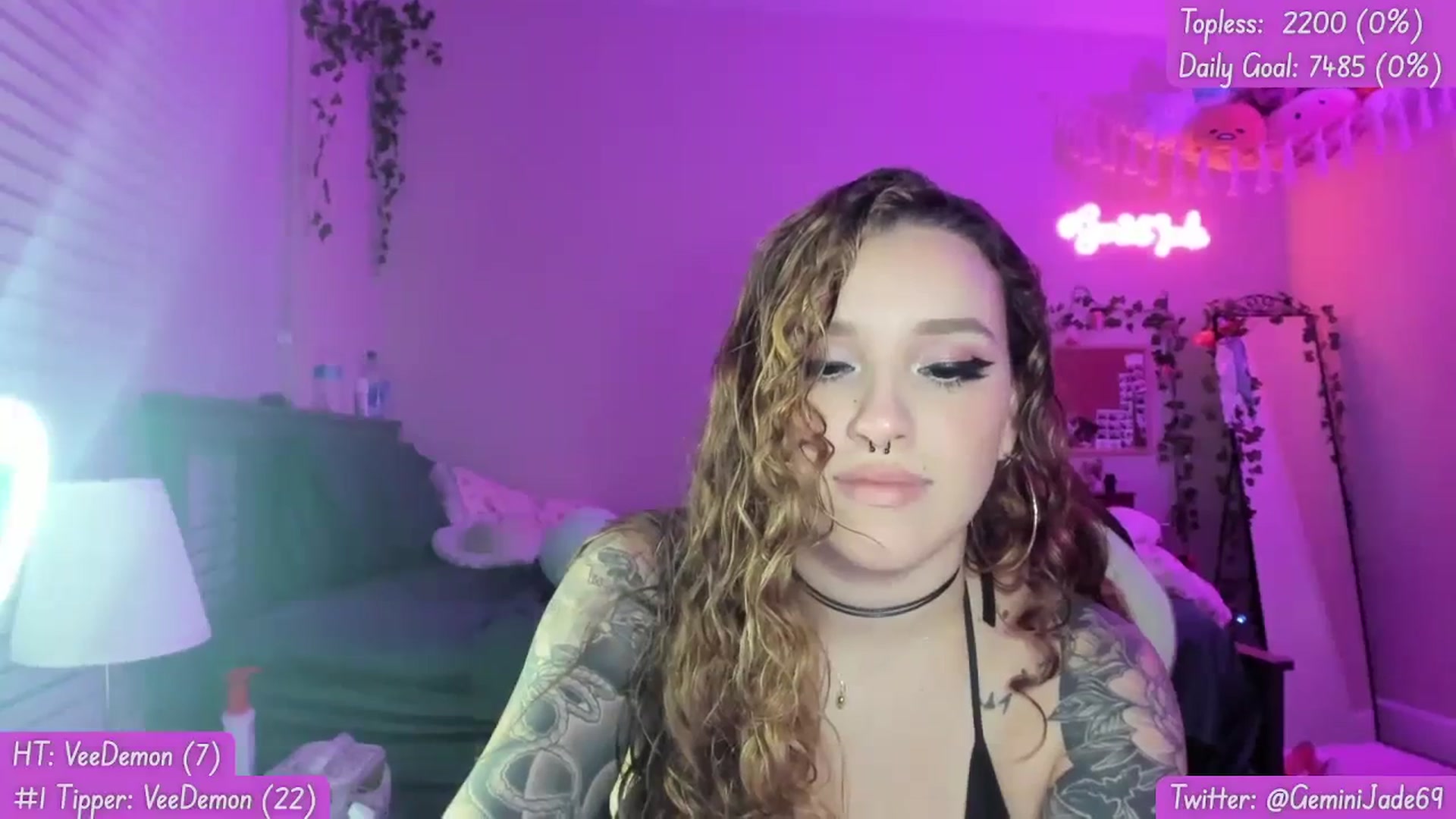 Gallery image thumbnail from GeminiJade69's myfreecams stream on, 10/06/2023, 05:19 image 2 of 20