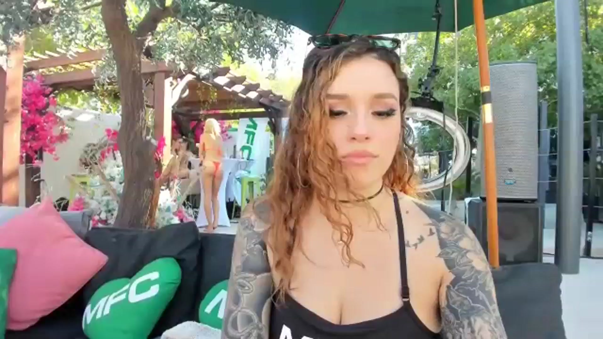 Gallery image thumbnail from GeminiJade69's myfreecams stream on, 10/11/2023, 24:50 image 1 of 20