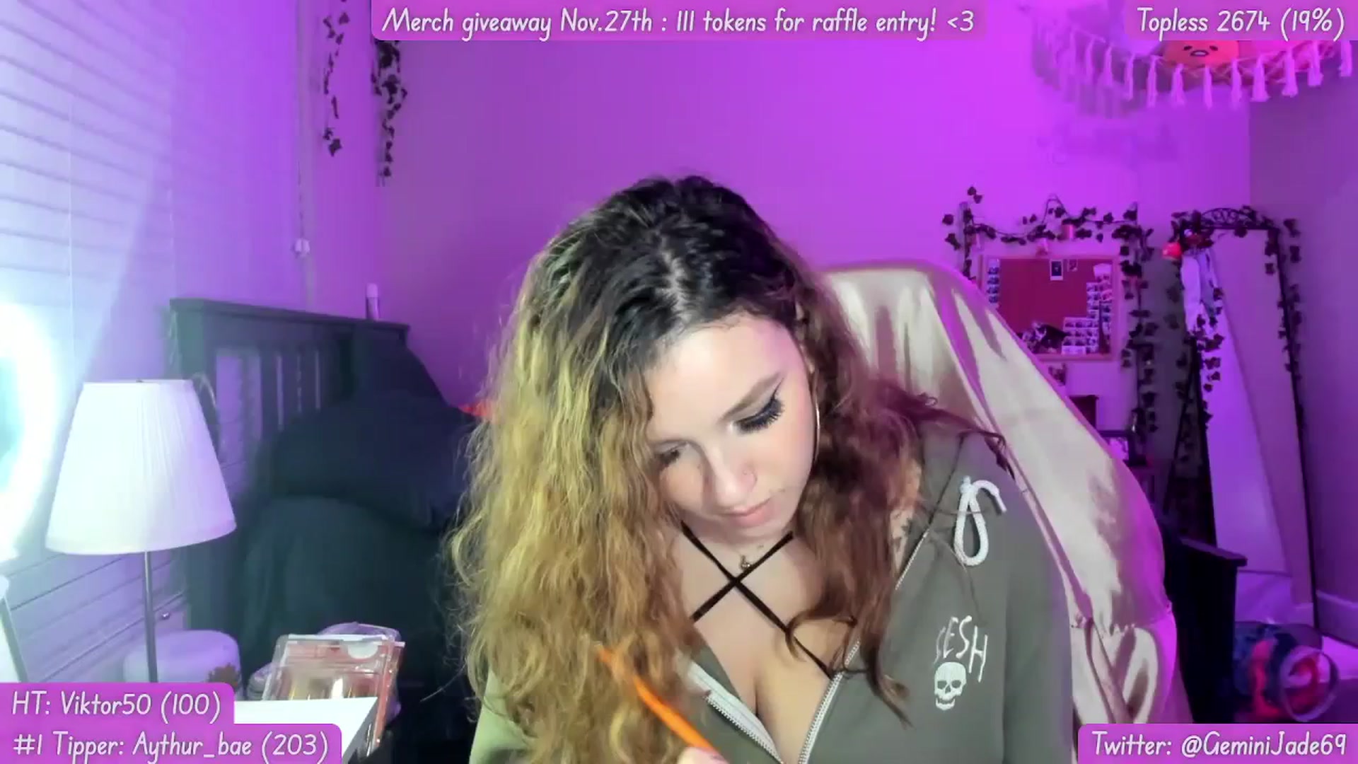 Gallery image thumbnail from GeminiJade69's myfreecams stream on, 10/26/2023, 06:54 image 19 of 20