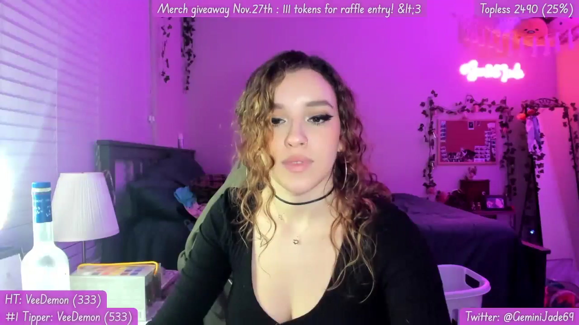 Gallery image thumbnail from GeminiJade69's myfreecams stream on, 10/27/2023, 07:12 image 15 of 20
