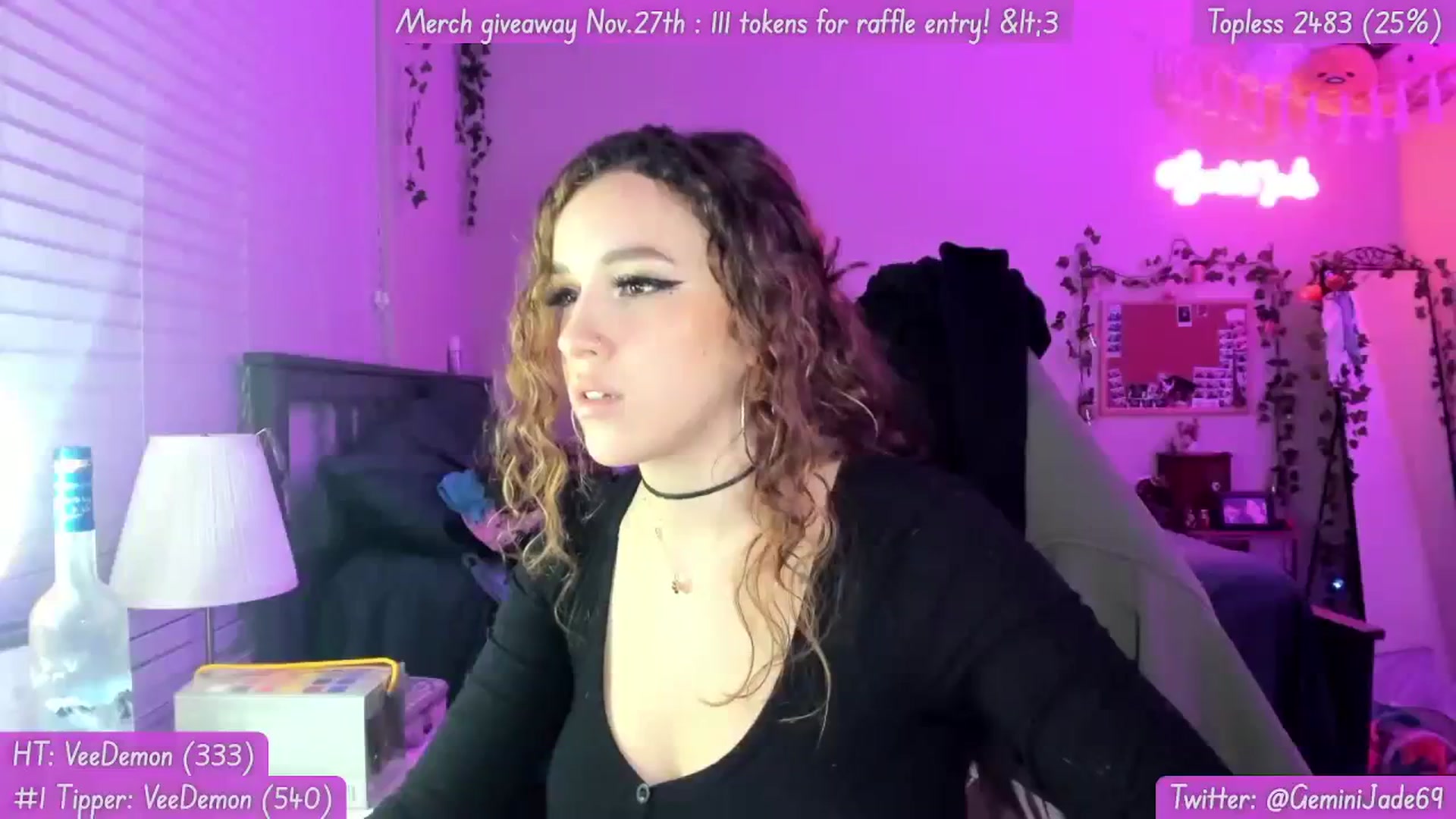 Gallery image thumbnail from GeminiJade69's myfreecams stream on, 10/27/2023, 07:12 image 17 of 20