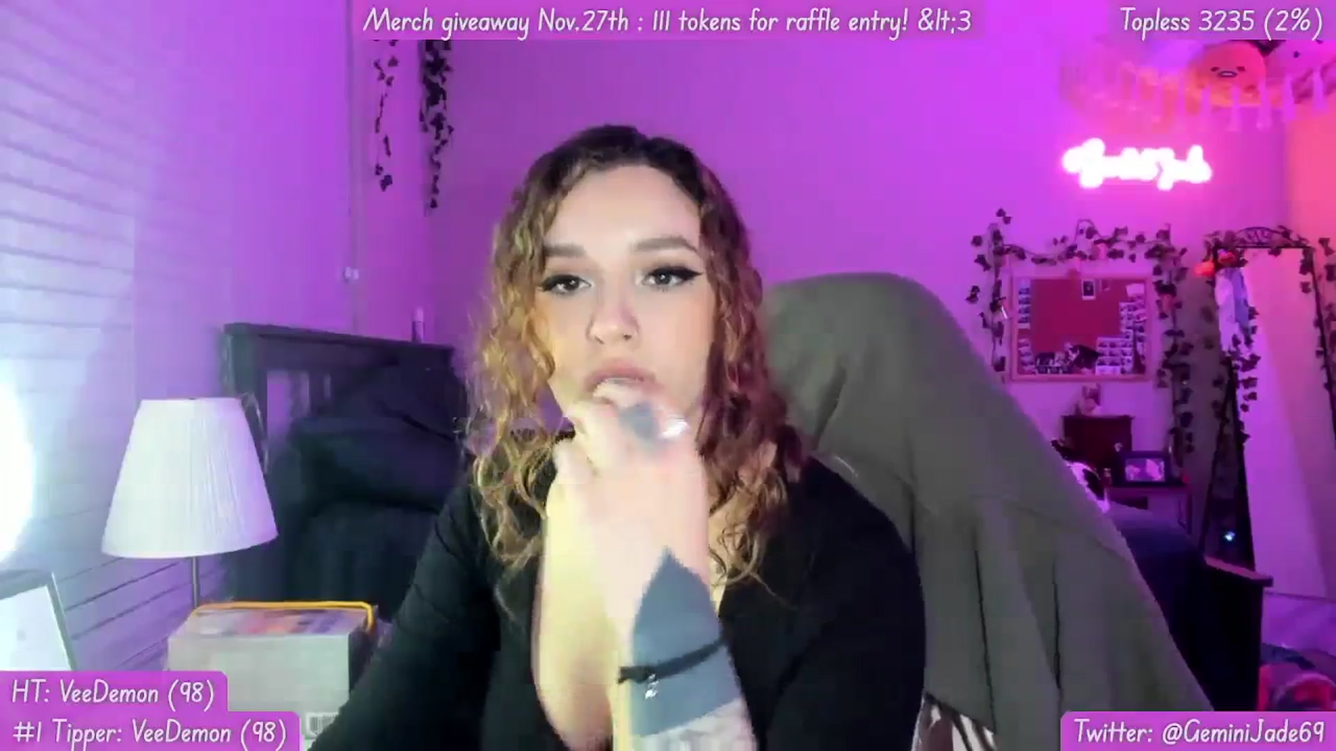 Gallery image thumbnail from GeminiJade69's myfreecams stream on, 10/27/2023, 07:12 image 2 of 20
