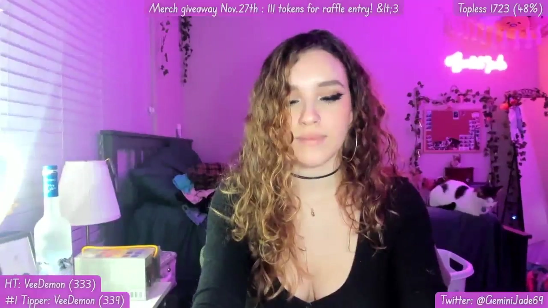 Gallery image thumbnail from GeminiJade69's myfreecams stream on, 10/27/2023, 07:54 image 9 of 20