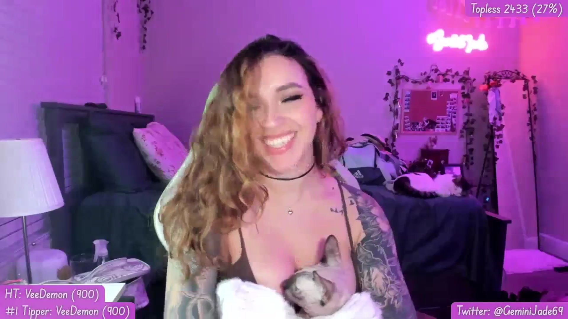 Gallery image thumbnail from GeminiJade69's myfreecams stream on, 11/08/2023, 07:29 image 6 of 20