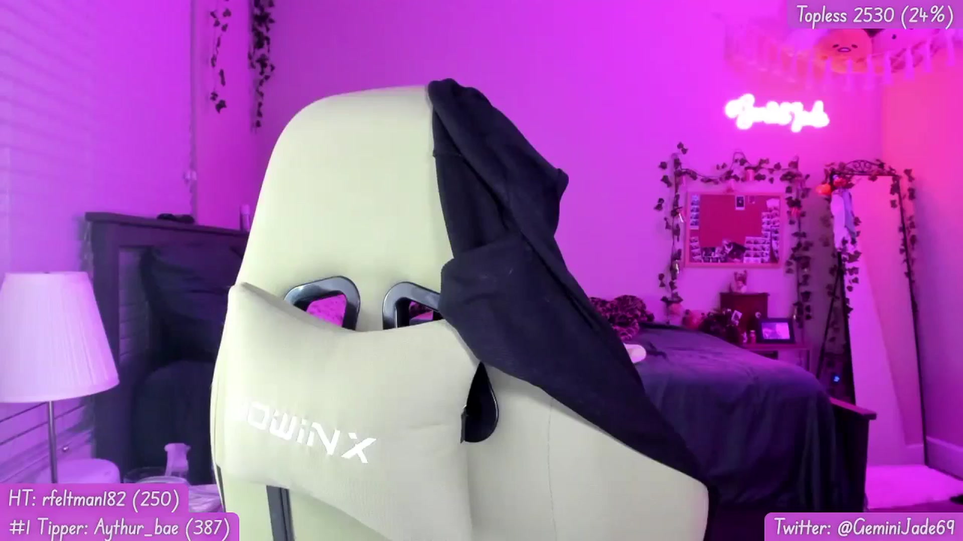 Gallery image thumbnail from GeminiJade69's myfreecams stream on, 11/09/2023, 05:57 image 9 of 20