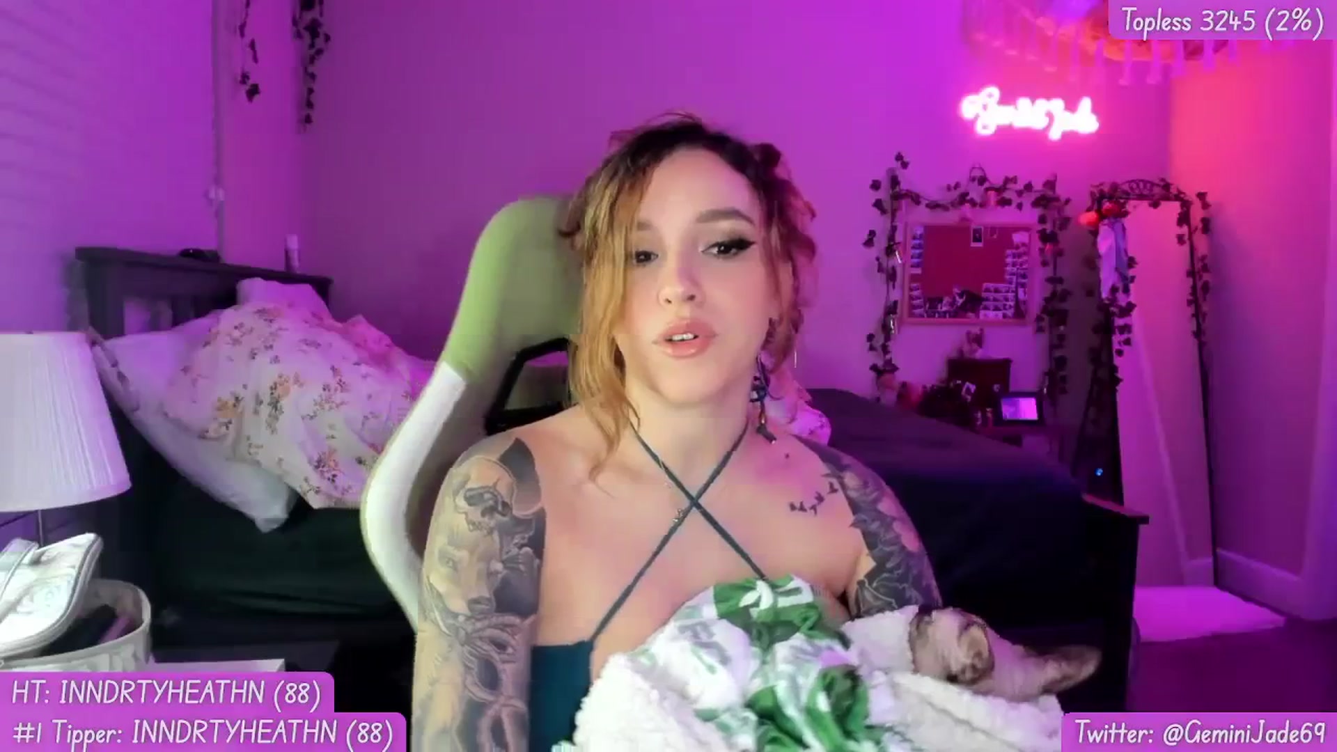 Gallery image thumbnail from GeminiJade69's myfreecams stream on, 11/10/2023, 06:22 image 7 of 20