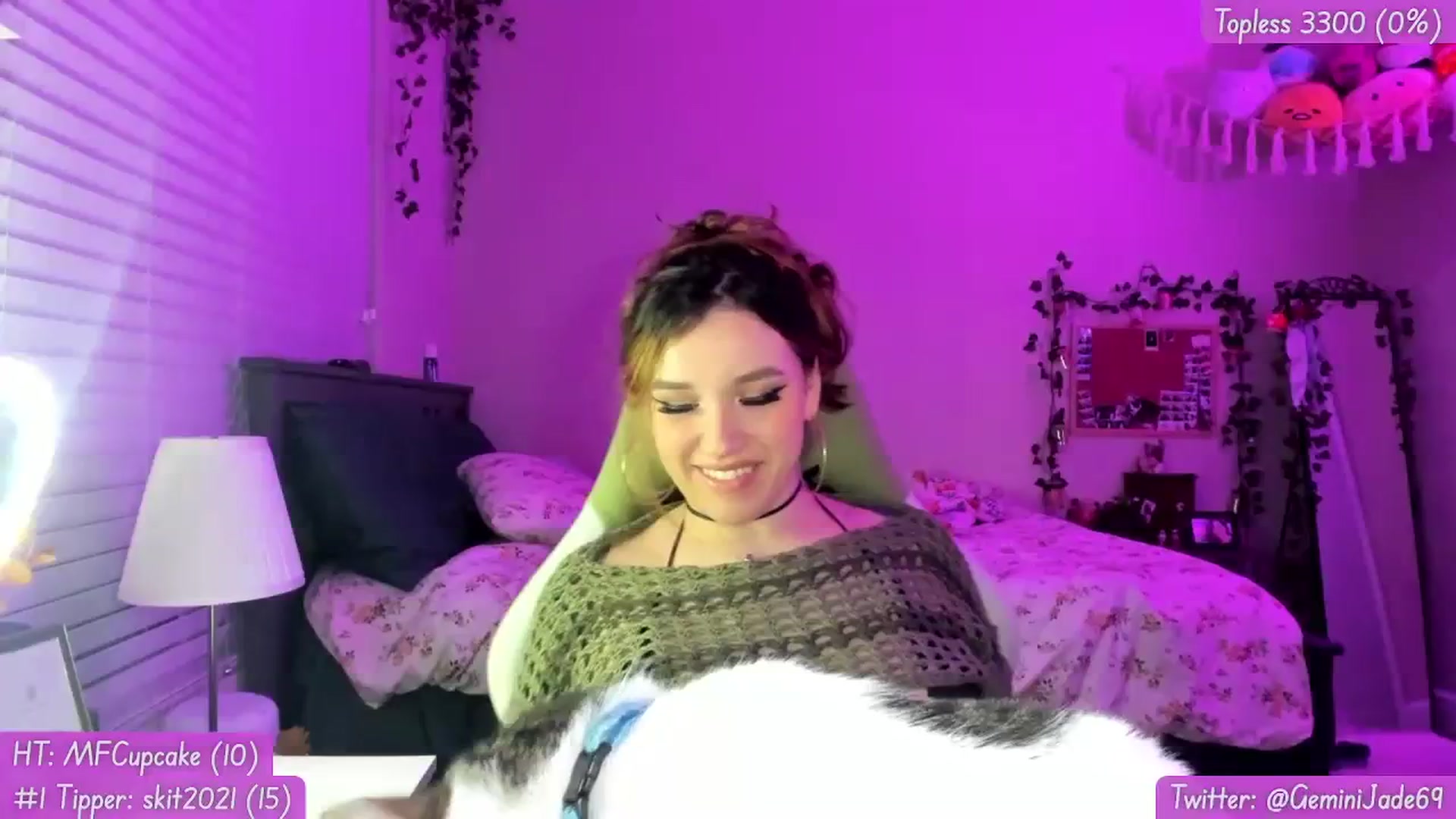 Gallery image thumbnail from GeminiJade69's myfreecams stream on, 11/16/2023, 06:44 image 1 of 20