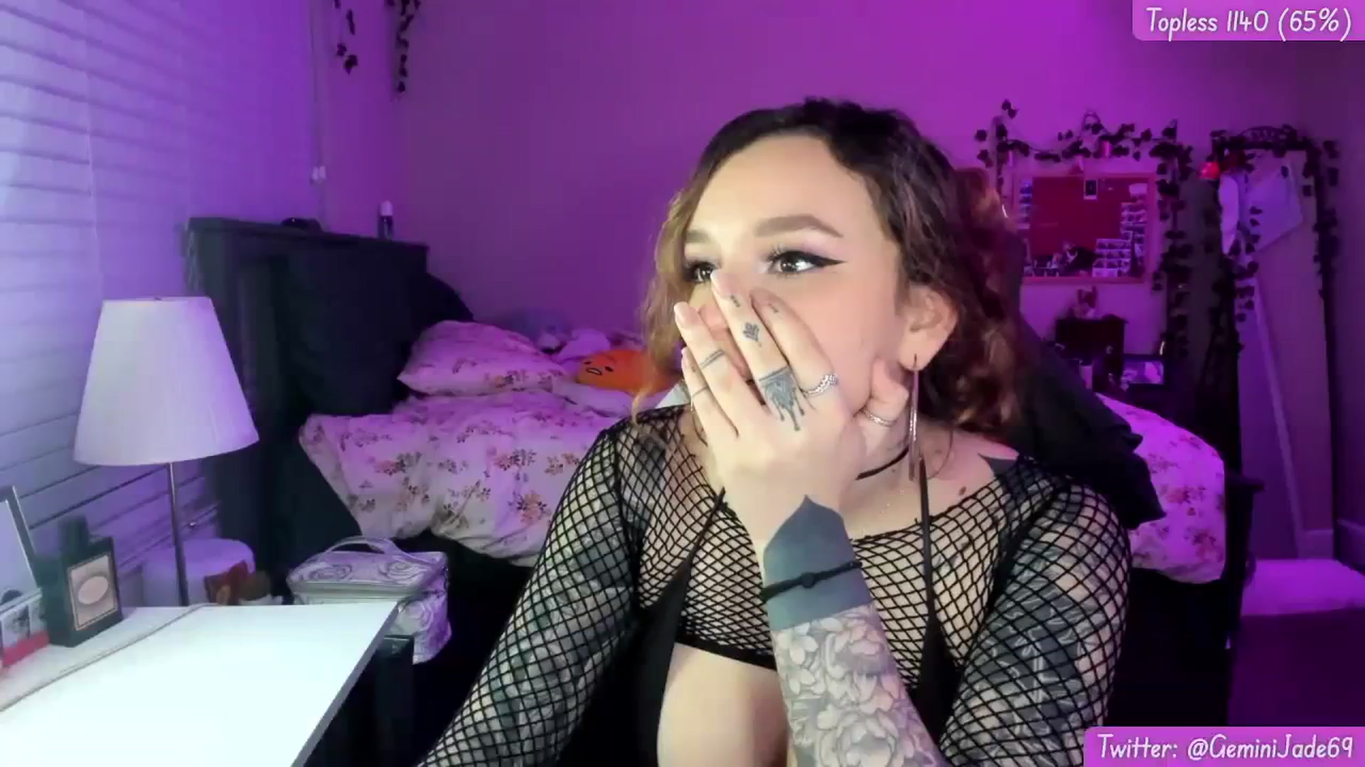 Gallery image thumbnail from GeminiJade69's myfreecams stream on, 12/08/2023, 07:35 image 20 of 20