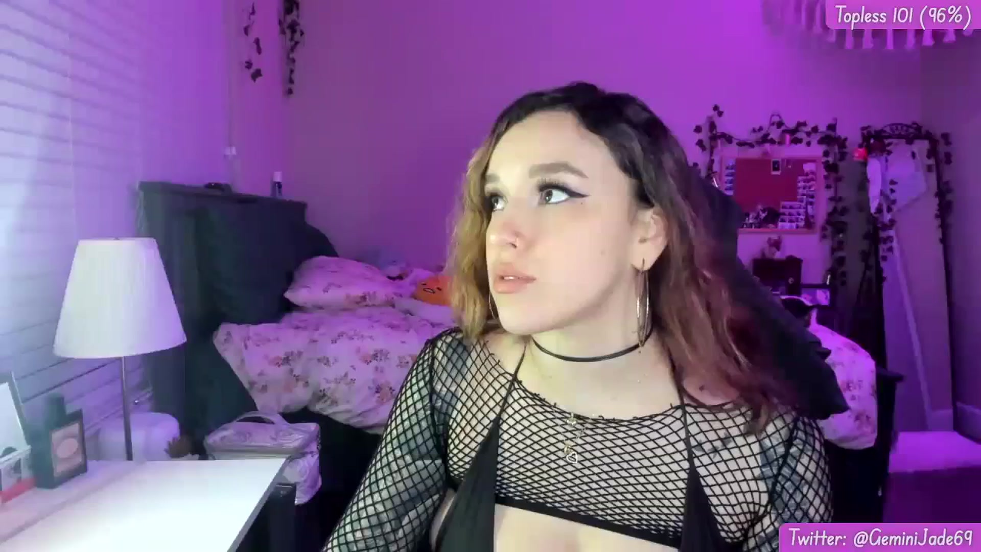 Gallery image thumbnail from GeminiJade69's myfreecams stream on, 12/08/2023, 09:29 image 13 of 20