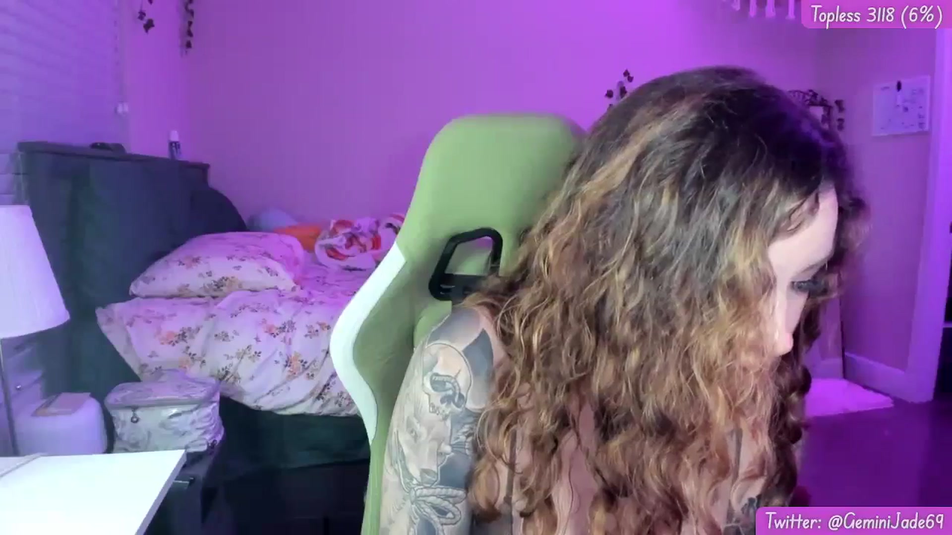 Gallery image thumbnail from GeminiJade69's myfreecams stream on, 12/15/2023, 07:27 image 18 of 20