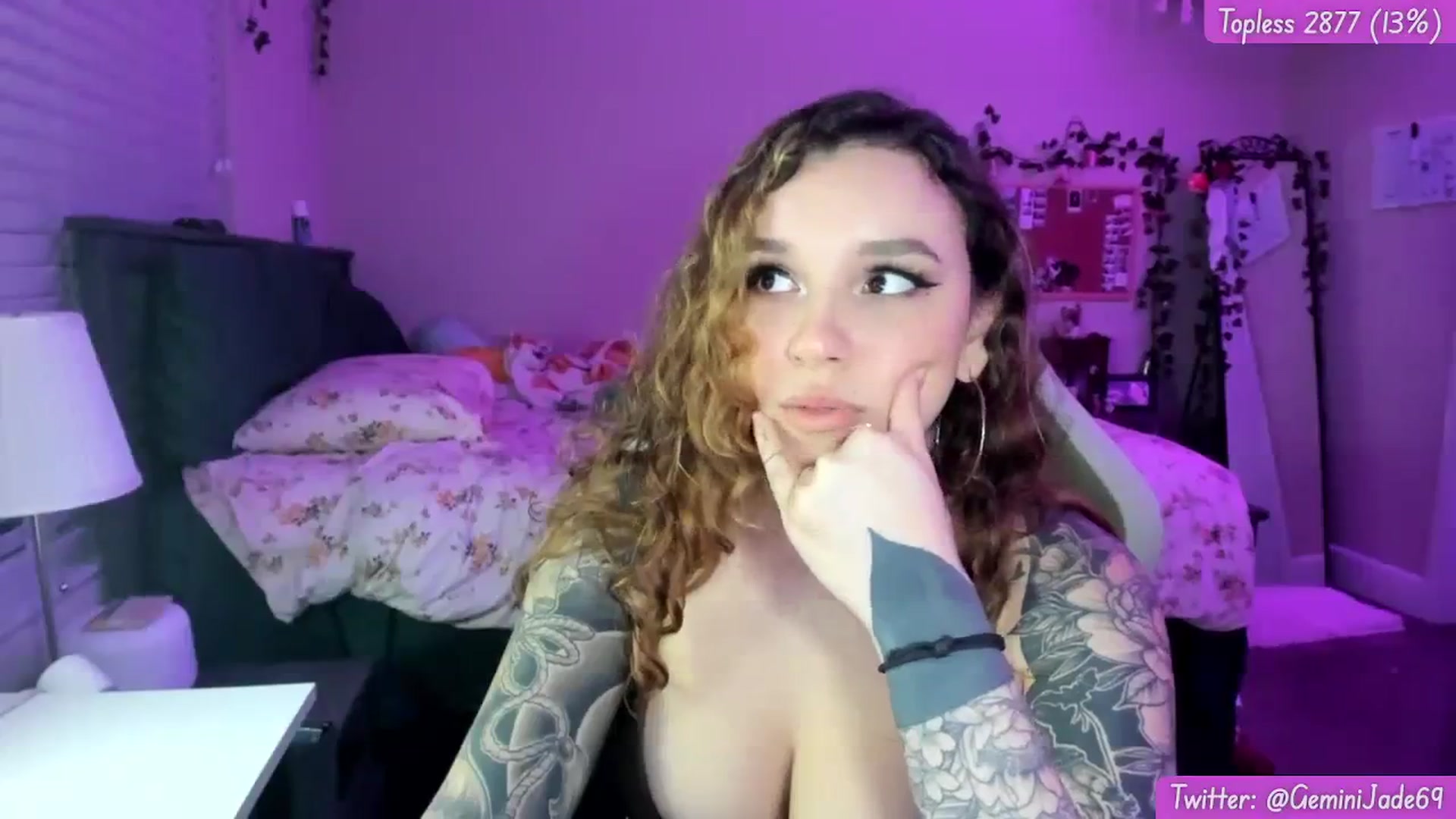 Gallery image thumbnail from GeminiJade69's myfreecams stream on, 12/15/2023, 09:12 image 7 of 20