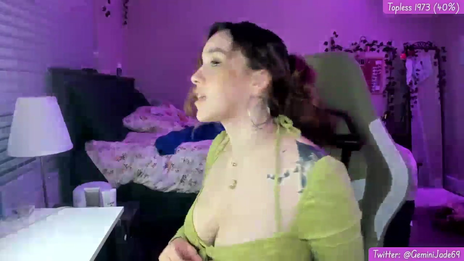 Gallery image thumbnail from GeminiJade69's myfreecams stream on, 12/19/2023, 09:44 image 15 of 20