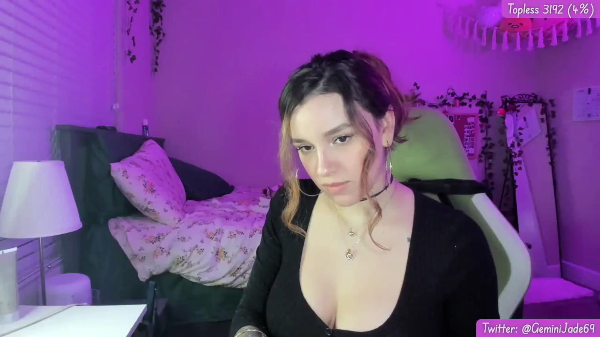 Gallery image thumbnail from GeminiJade69's myfreecams stream on, 12/28/2023, 07:24 image 16 of 20