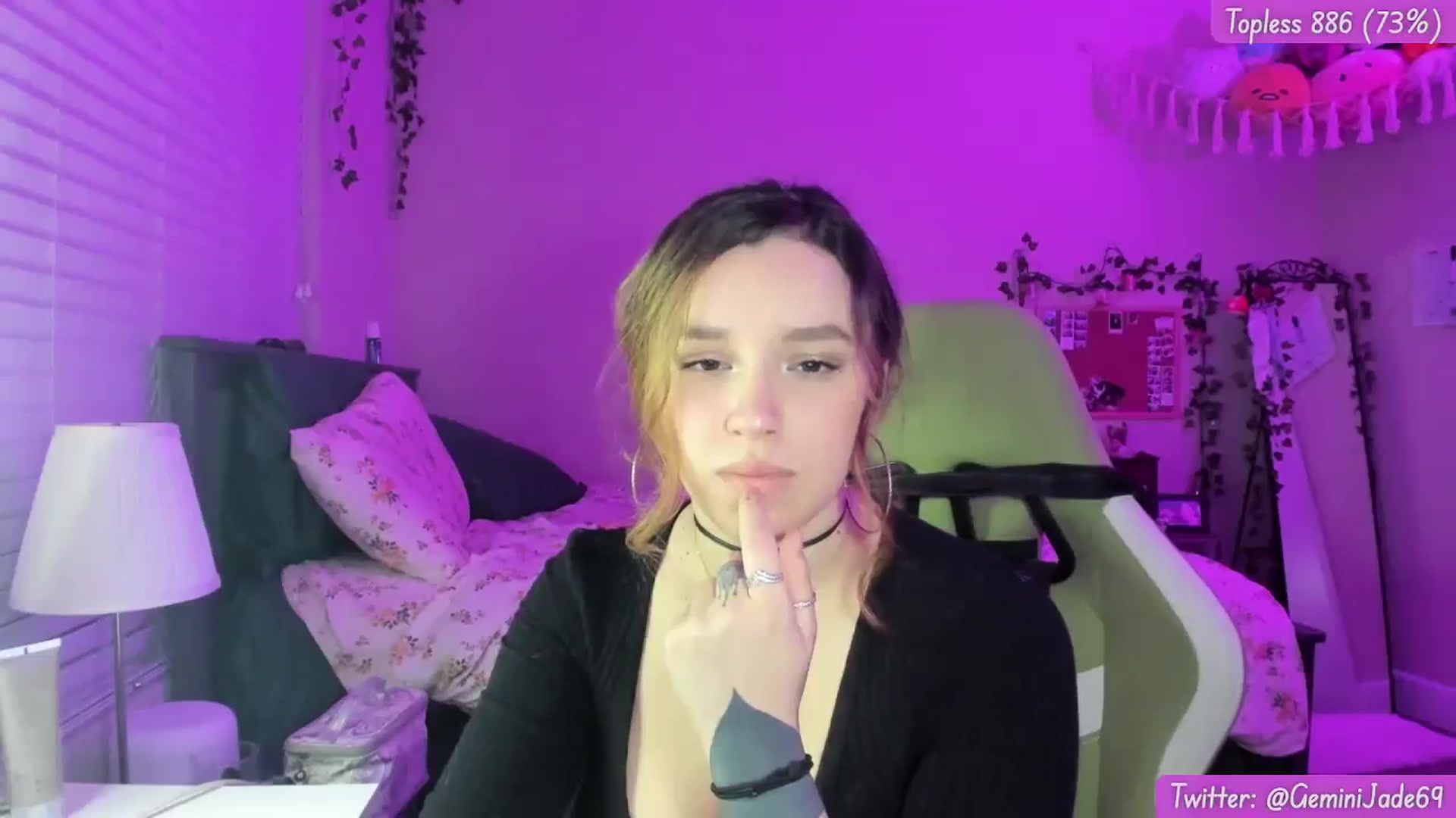 Gallery image thumbnail from GeminiJade69's myfreecams stream on, 12/28/2023, 07:41 image 6 of 20