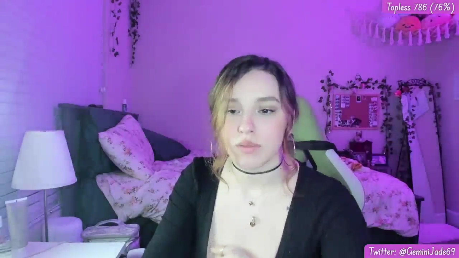 Gallery image thumbnail from GeminiJade69's myfreecams stream on, 12/28/2023, 10:23 image 3 of 20