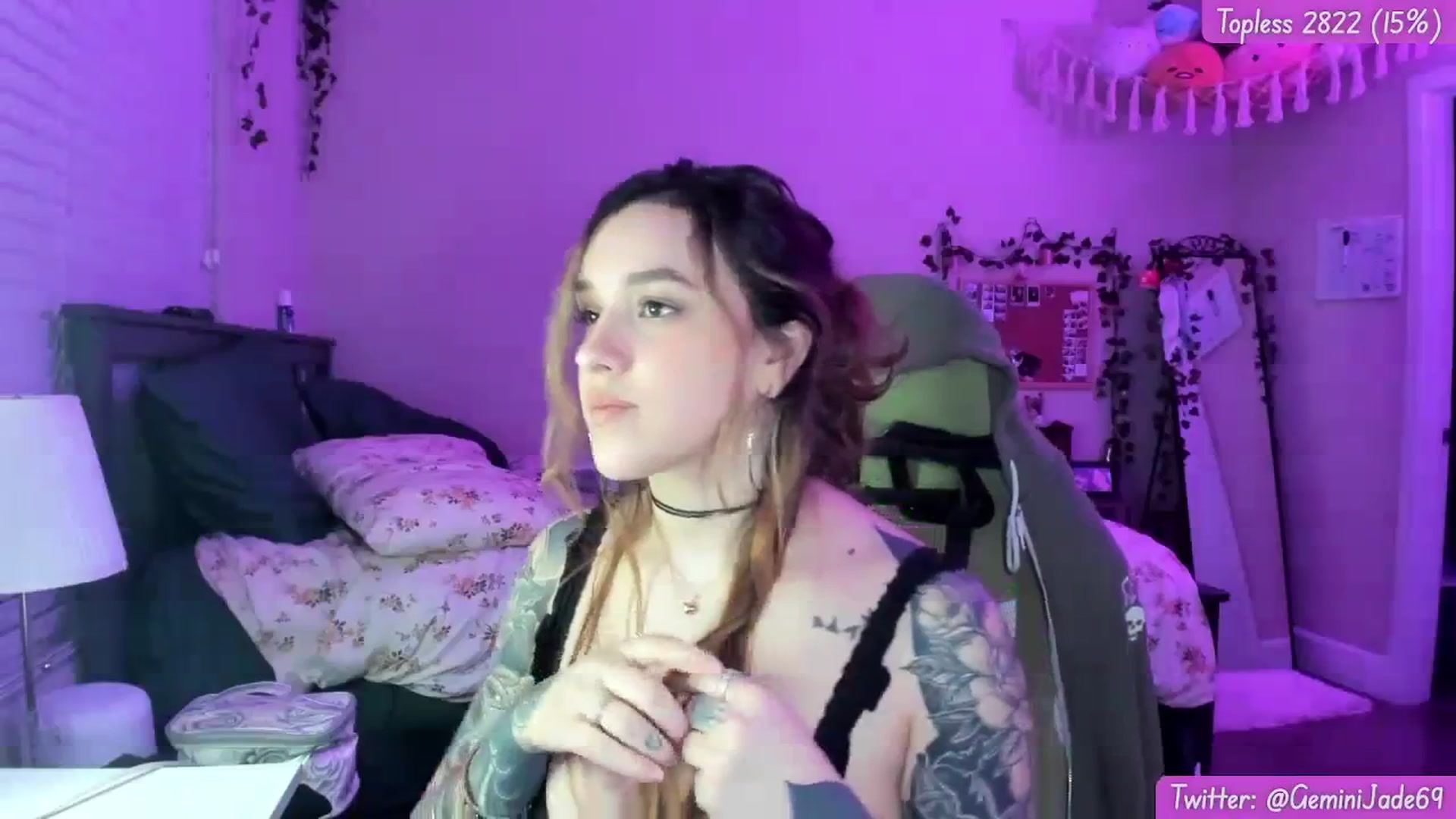 Gallery image thumbnail from GeminiJade69's myfreecams stream on, 12/29/2023, 08:22 image 16 of 20