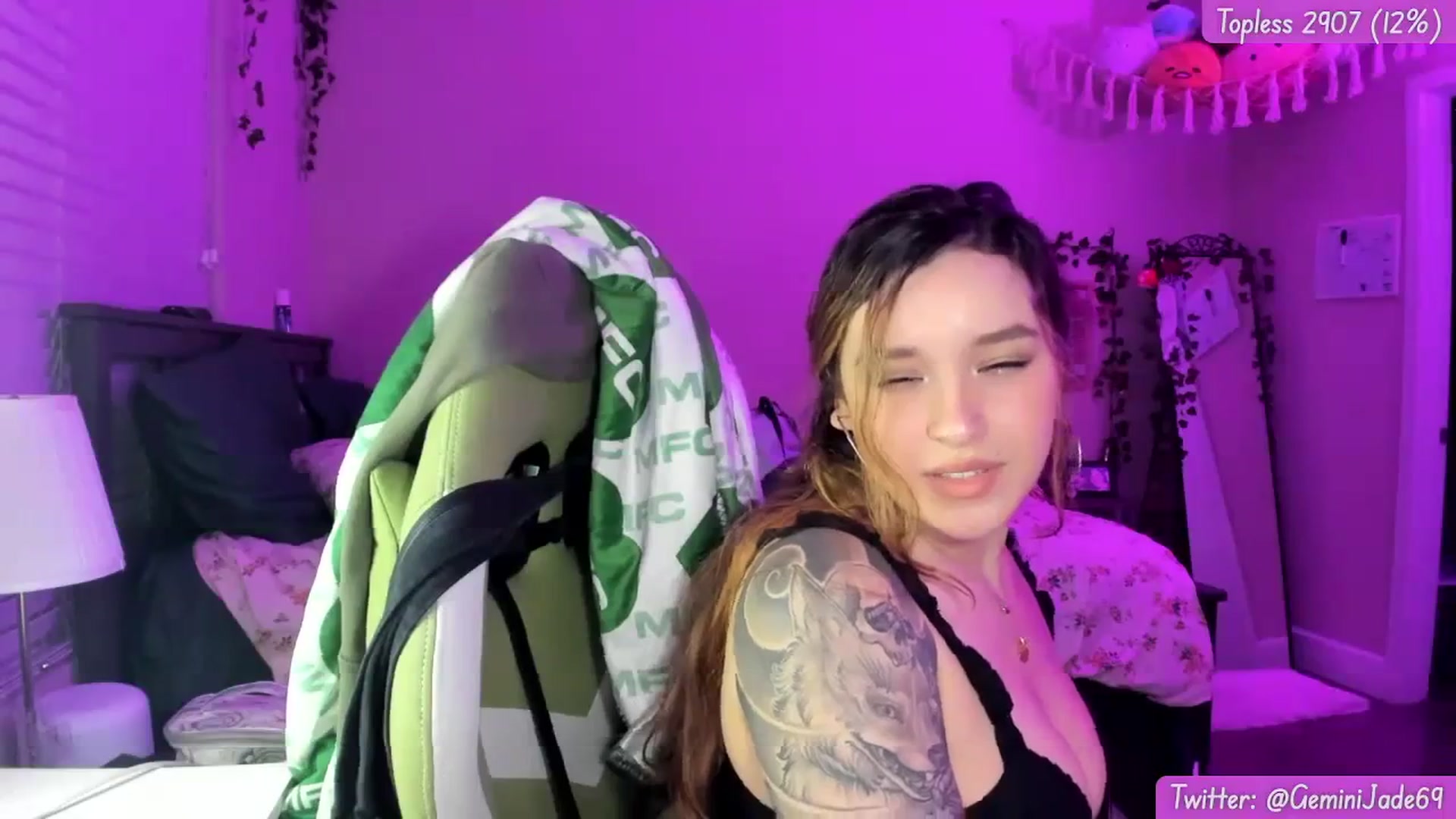 Gallery image thumbnail from GeminiJade69's myfreecams stream on, 12/29/2023, 08:22 image 9 of 20