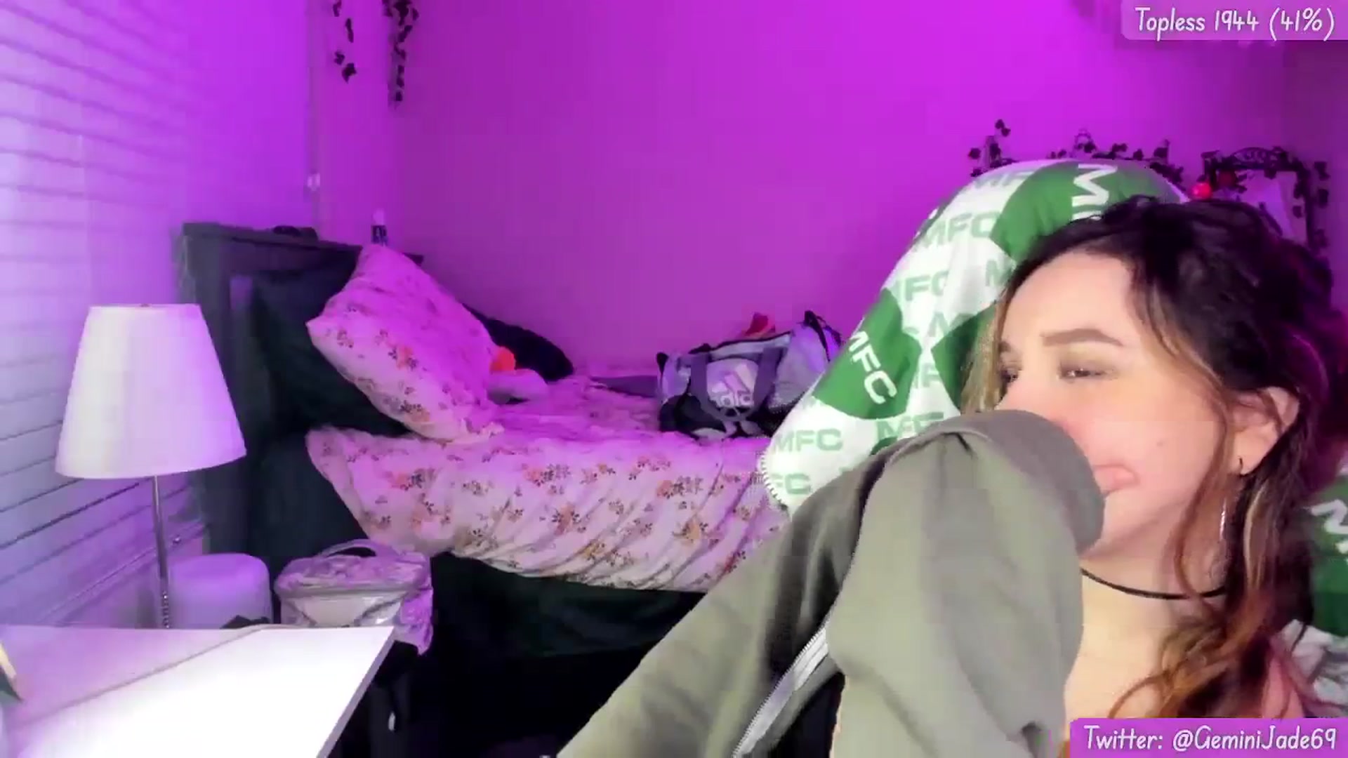 Gallery image thumbnail from GeminiJade69's myfreecams stream on, 12/29/2023, 10:49 image 18 of 20