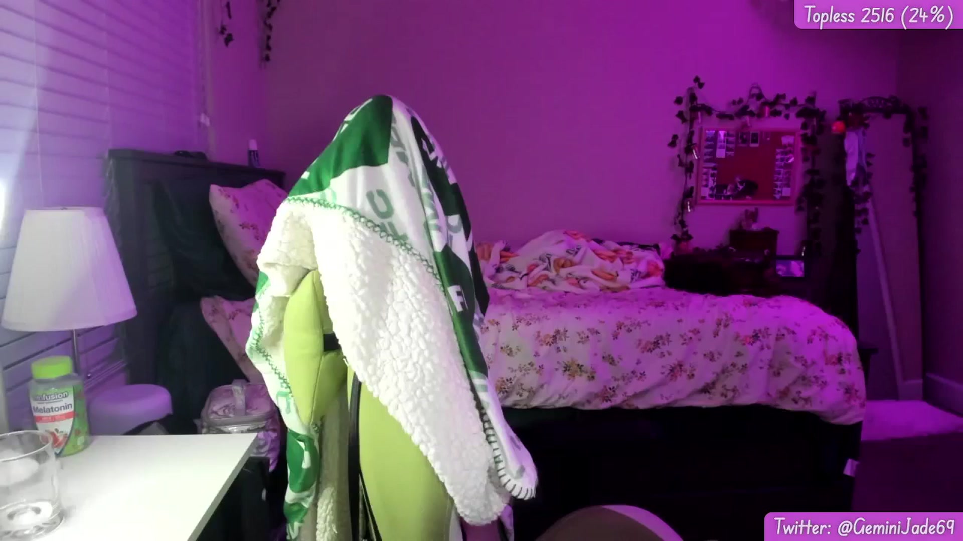 Gallery image thumbnail from GeminiJade69's myfreecams stream on, 01/05/2024, 07:30 image 15 of 20