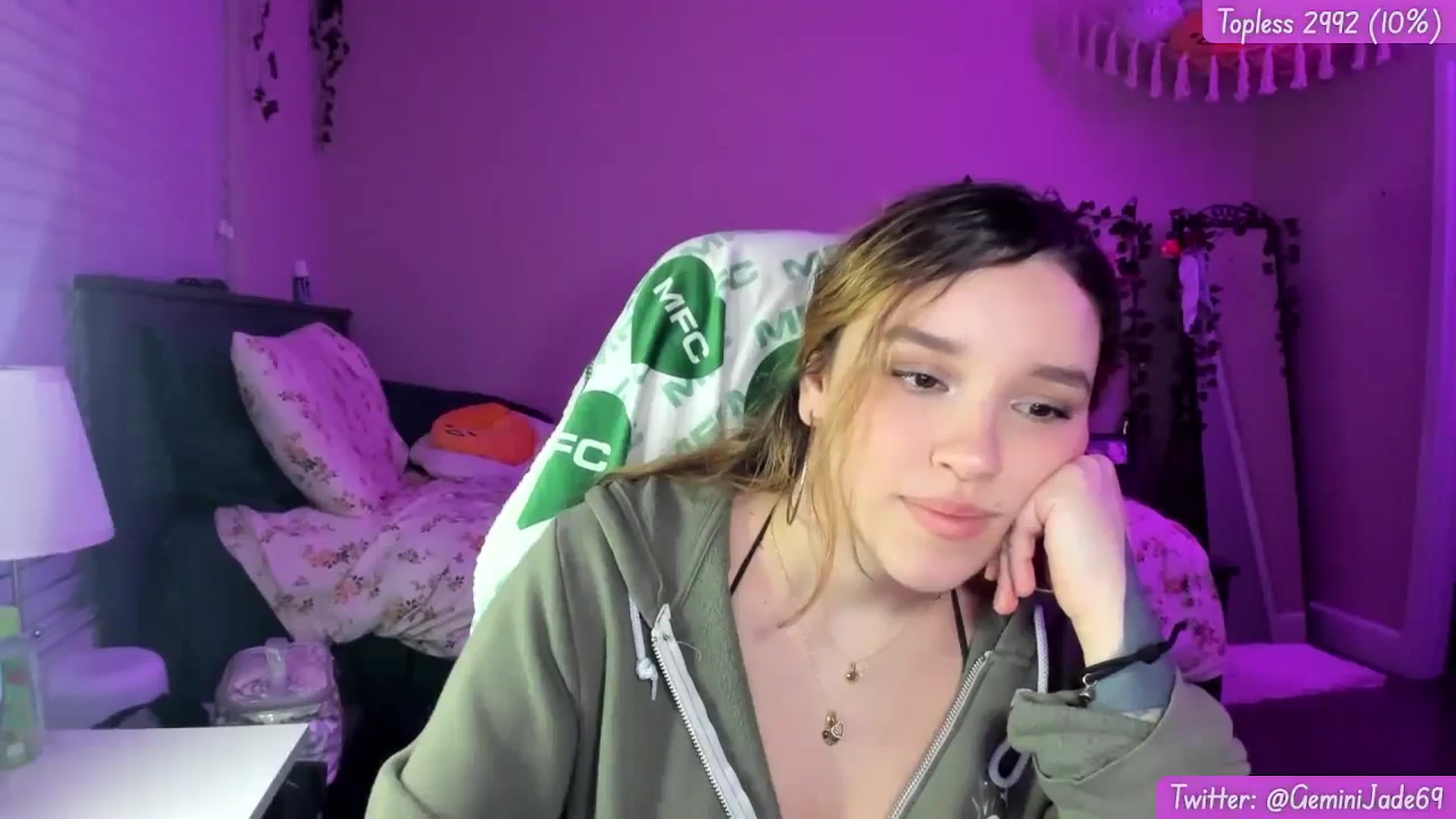 Gallery image thumbnail from GeminiJade69's myfreecams stream on, 01/05/2024, 07:30 image 2 of 20