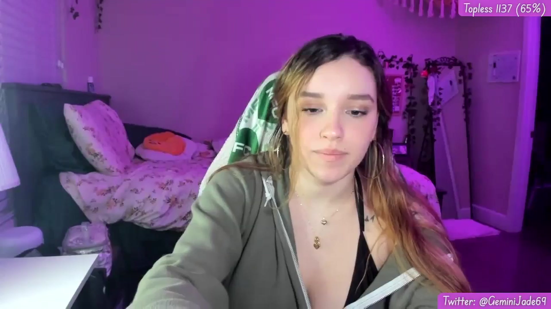 Gallery image thumbnail from GeminiJade69's myfreecams stream on, 01/05/2024, 08:56 image 5 of 20
