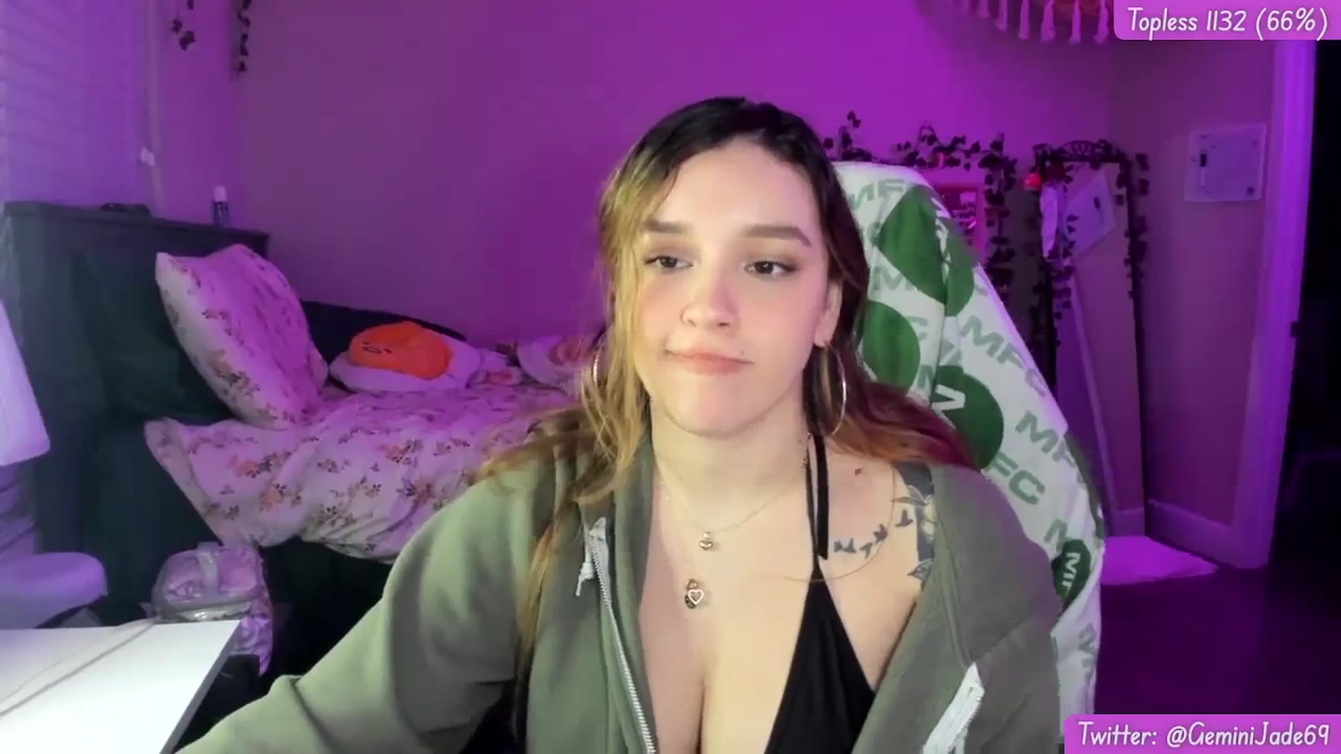 Gallery image thumbnail from GeminiJade69's myfreecams stream on, 01/05/2024, 08:56 image 7 of 20