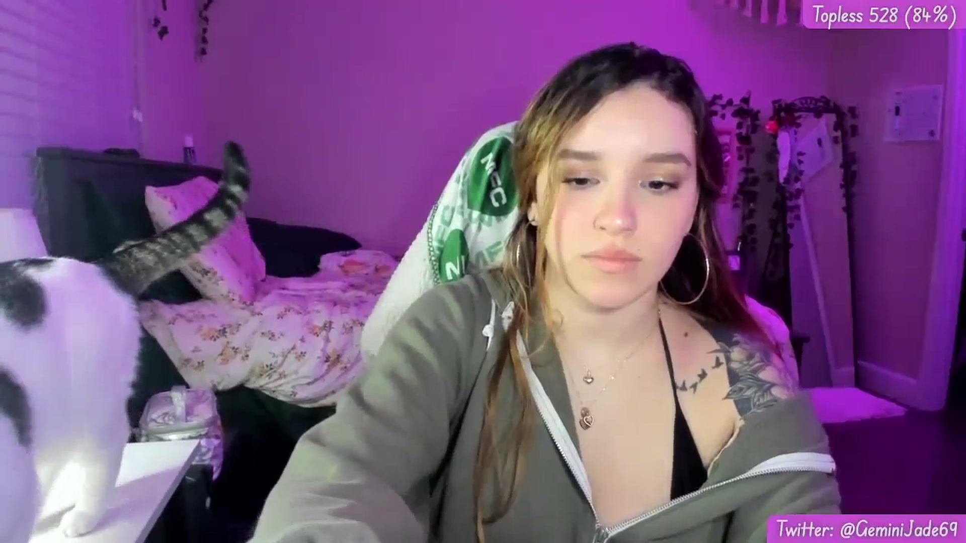 Gallery image thumbnail from GeminiJade69's myfreecams stream on, 01/05/2024, 09:21 image 17 of 20