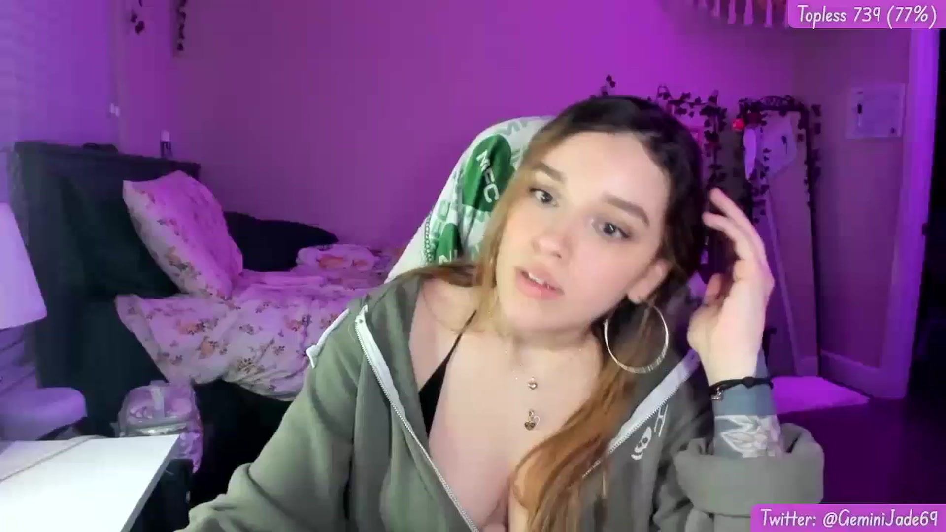 Gallery image thumbnail from GeminiJade69's myfreecams stream on, 01/05/2024, 09:21 image 1 of 20