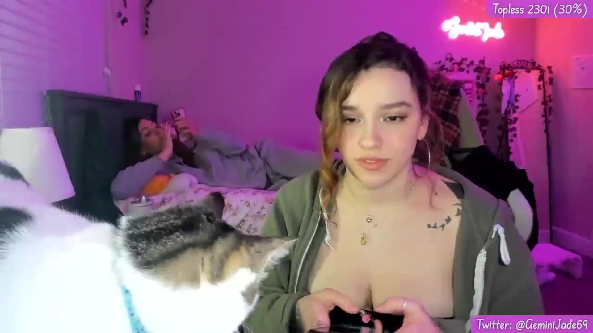 Gallery image thumbnail from GeminiJade69's myfreecams stream on, 01/10/2024, 09:39 image 15 of 20