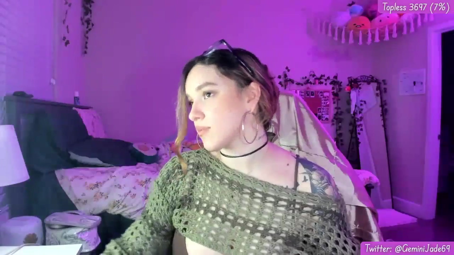 Gallery image thumbnail from GeminiJade69's myfreecams stream on, 01/19/2024, 07:50 image 18 of 20