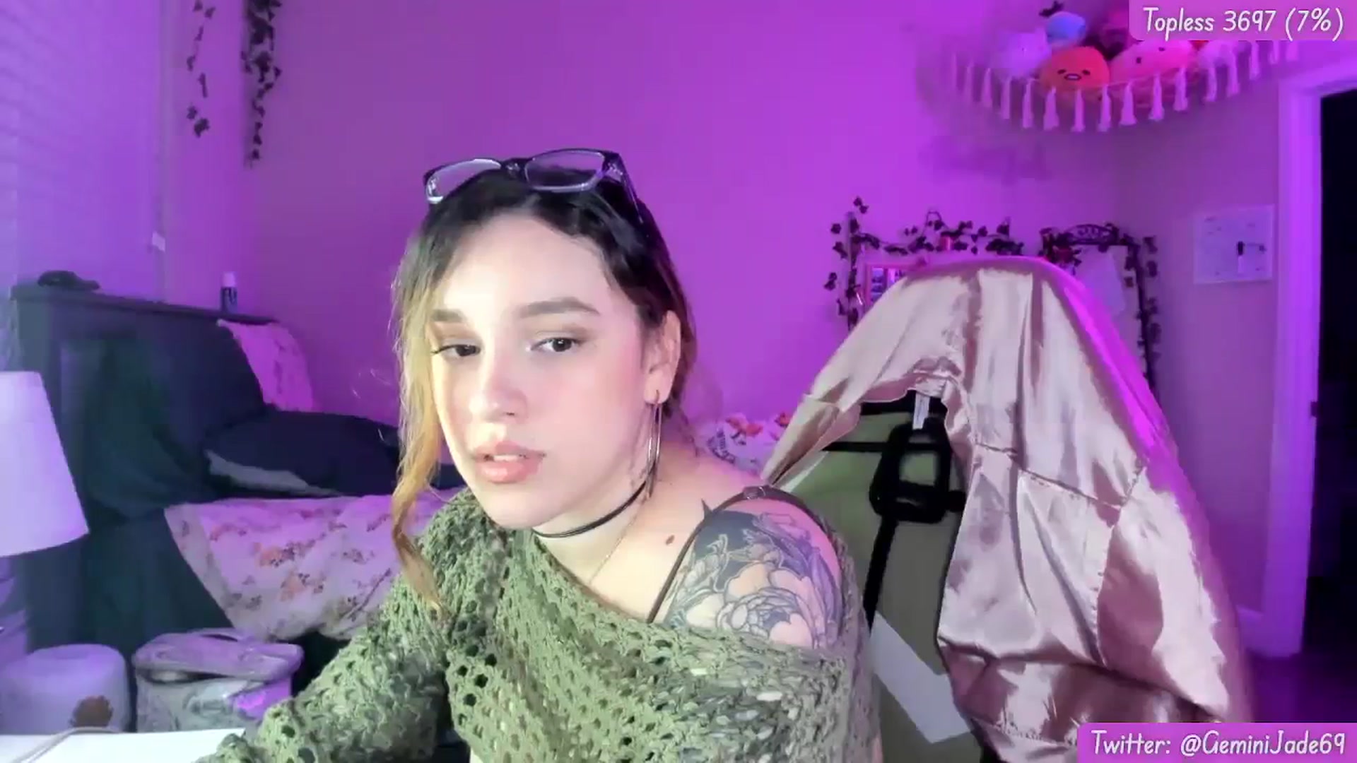 Gallery image thumbnail from GeminiJade69's myfreecams stream on, 01/19/2024, 07:50 image 17 of 20