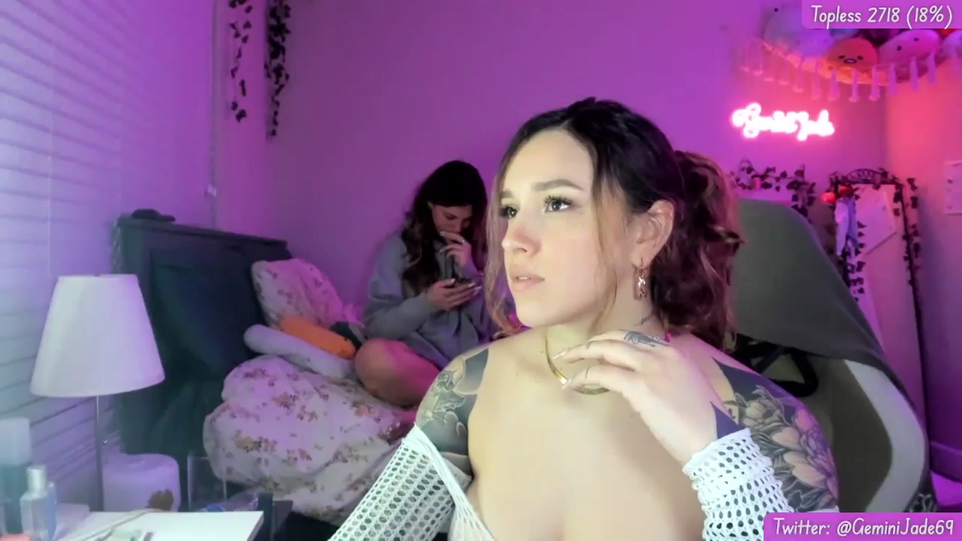 Gallery image thumbnail from GeminiJade69's myfreecams stream on, 02/05/2024, 08:54 image 13 of 20
