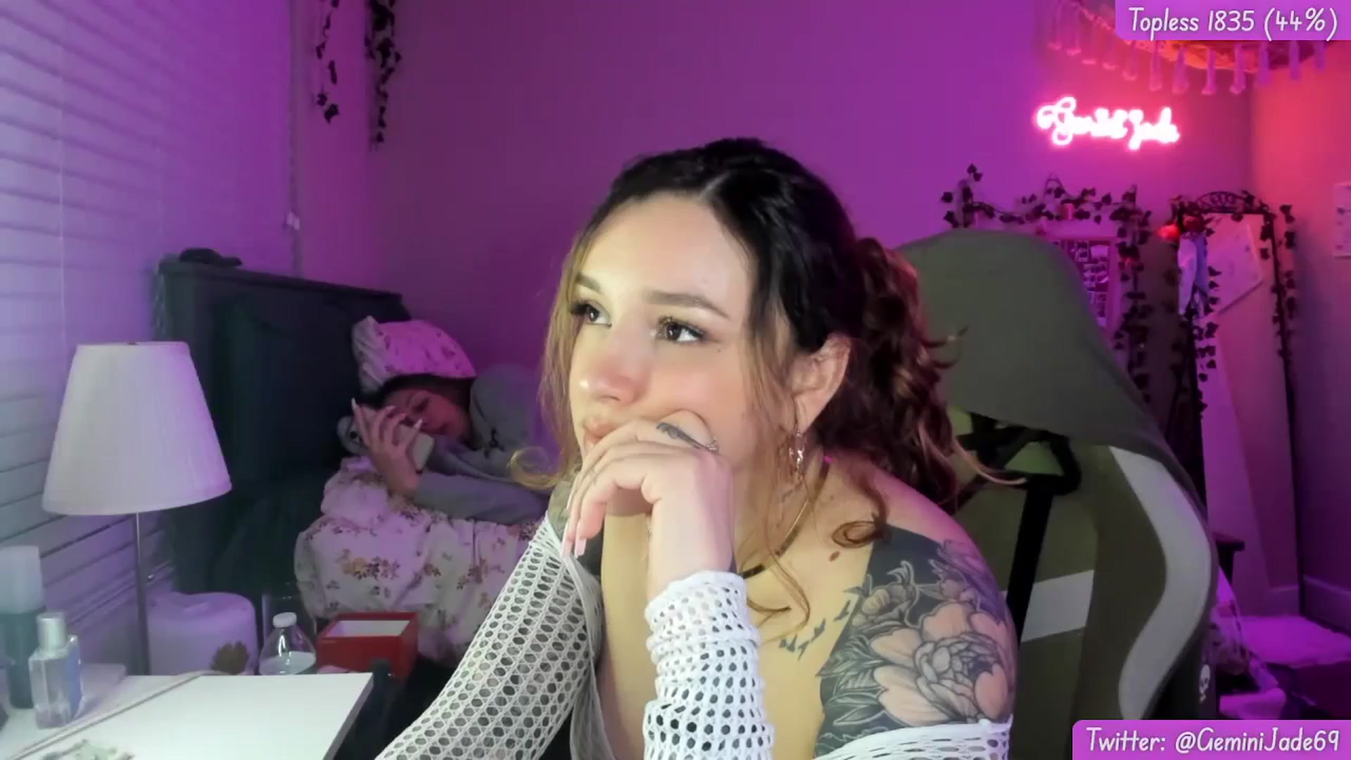 Gallery image thumbnail from GeminiJade69's myfreecams stream on, 02/05/2024, 09:51 image 11 of 20