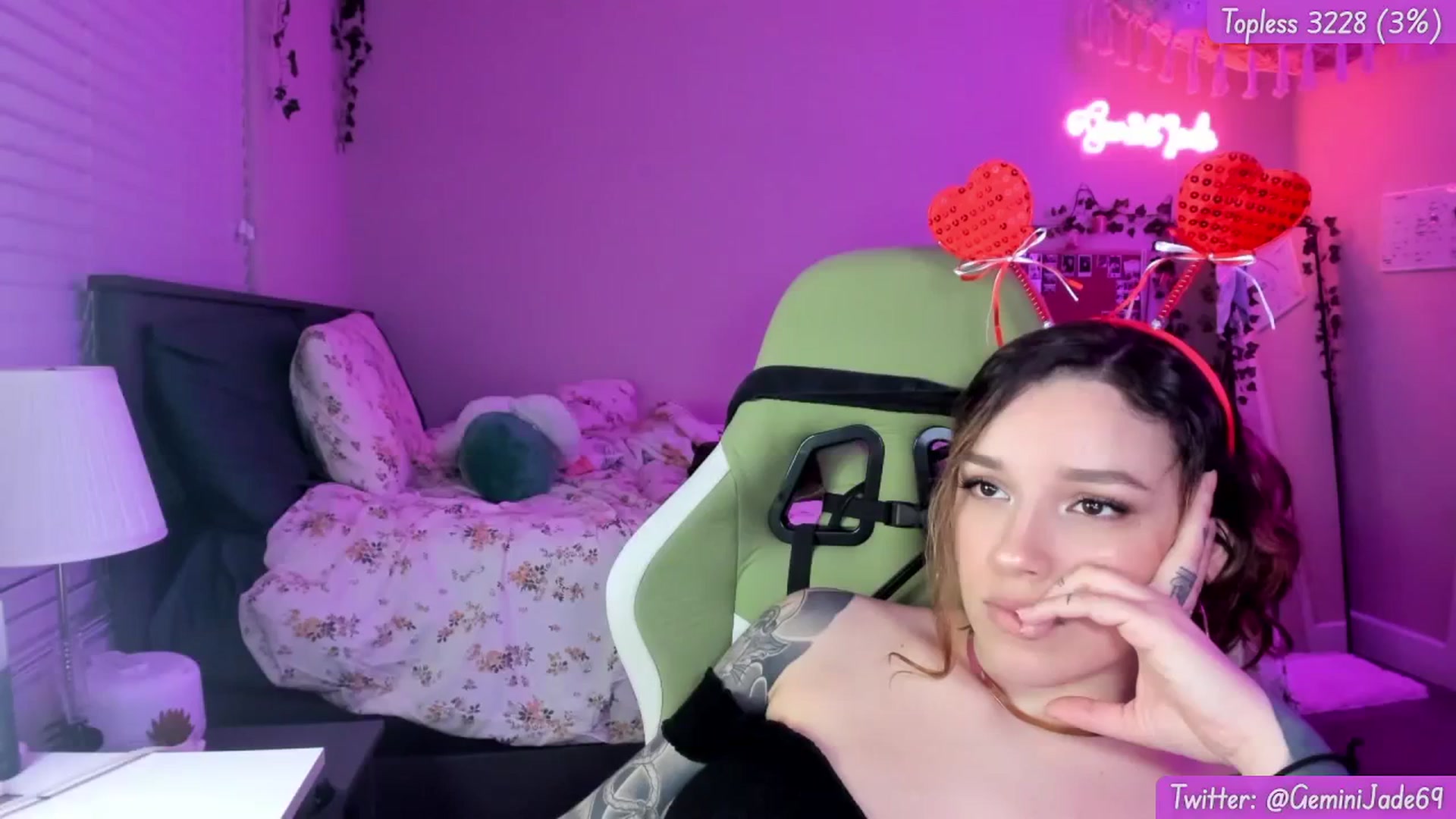 Gallery image thumbnail from GeminiJade69's myfreecams stream on, 02/09/2024, 07:30 image 11 of 20