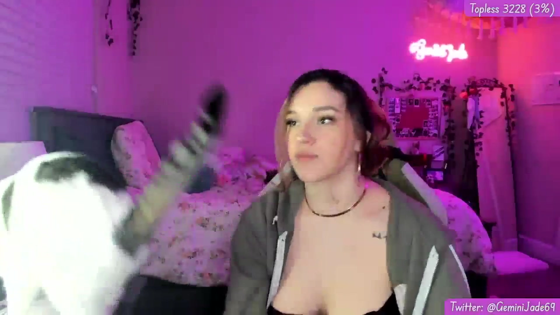 Gallery image thumbnail from GeminiJade69's myfreecams stream on, 02/09/2024, 07:30 image 19 of 20