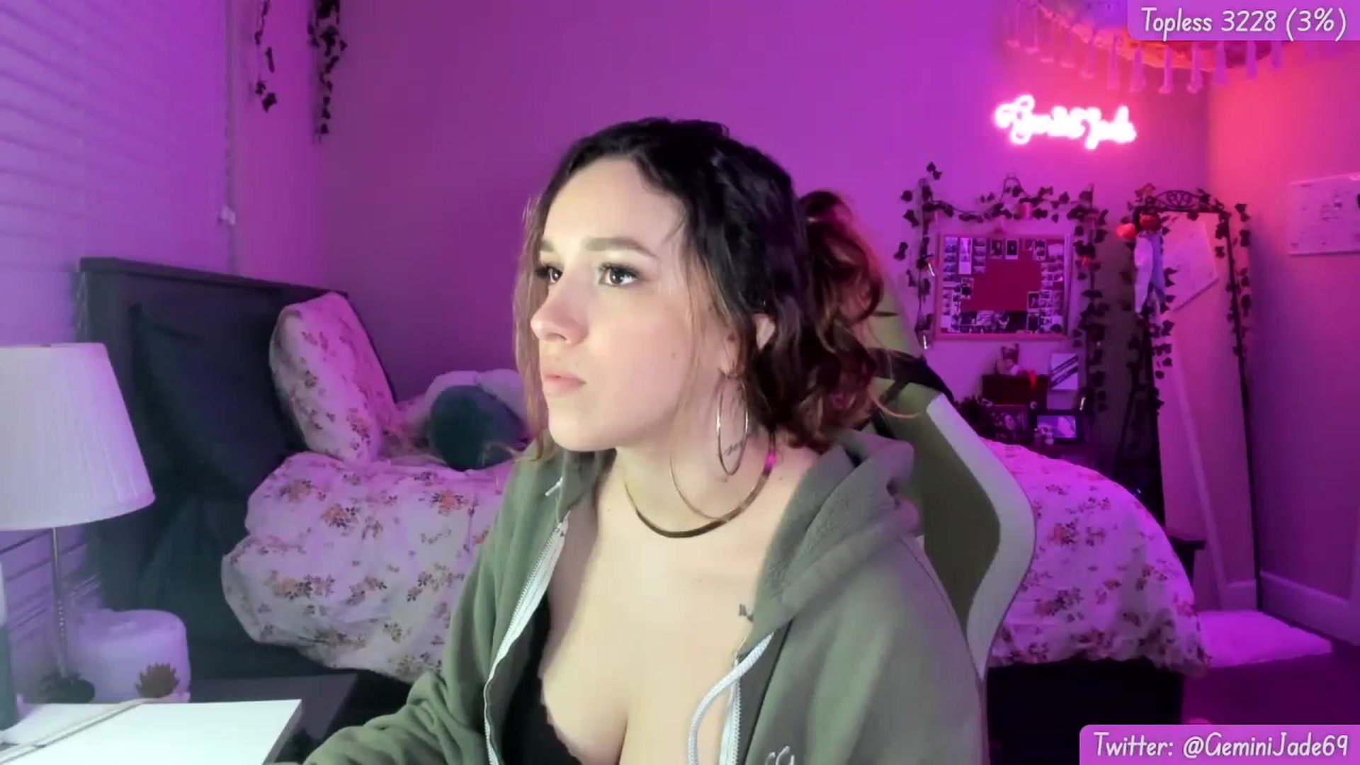 Gallery image thumbnail from GeminiJade69's myfreecams stream on, 02/09/2024, 07:30 image 14 of 20