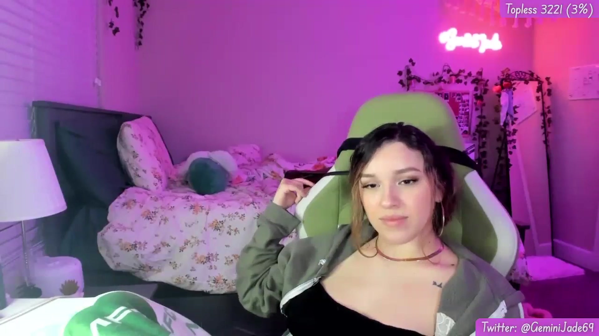 Gallery image thumbnail from GeminiJade69's myfreecams stream on, 02/09/2024, 08:11 image 9 of 20
