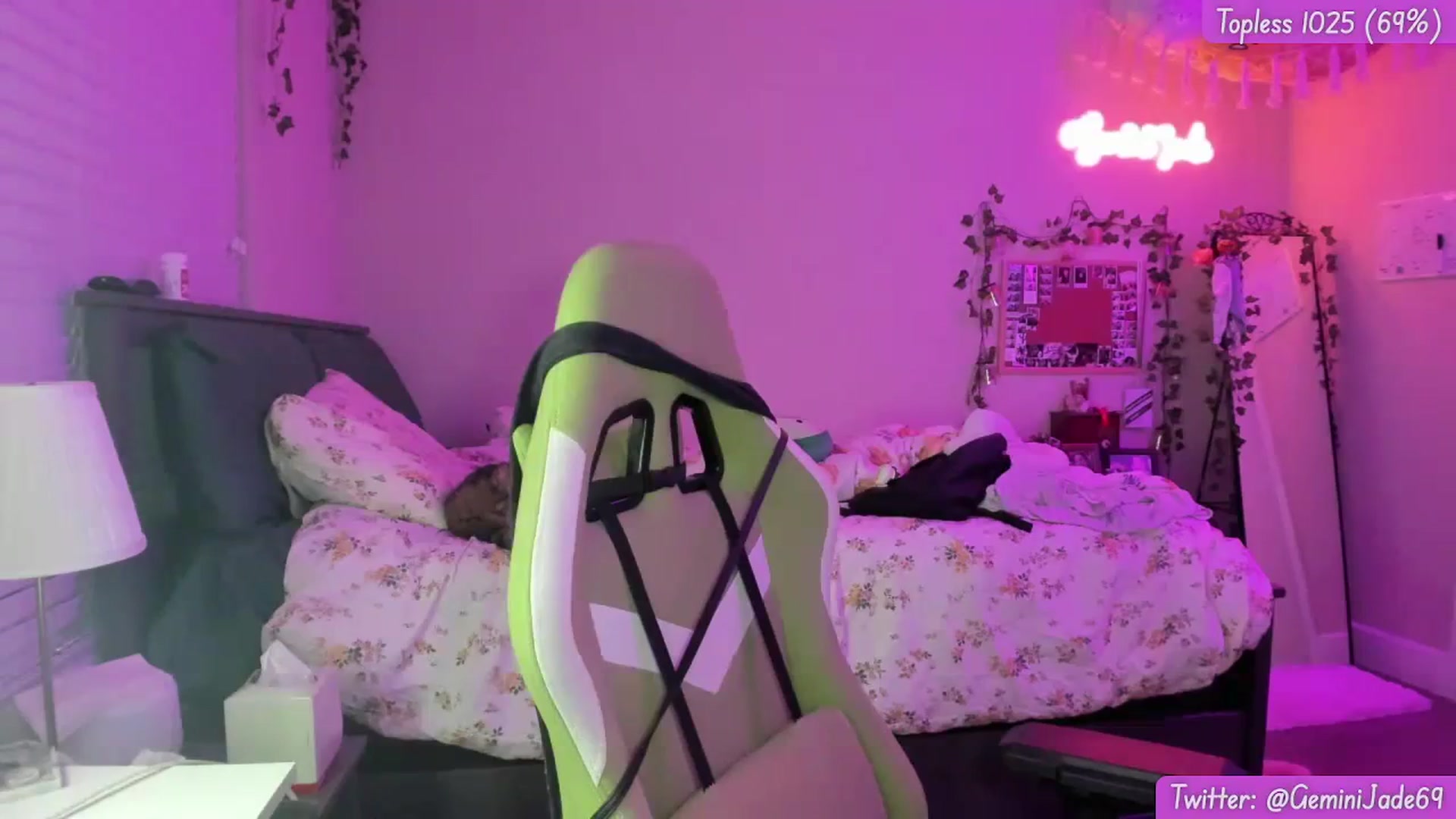 Gallery image thumbnail from GeminiJade69's myfreecams stream on, 02/23/2024, 08:12 image 20 of 20