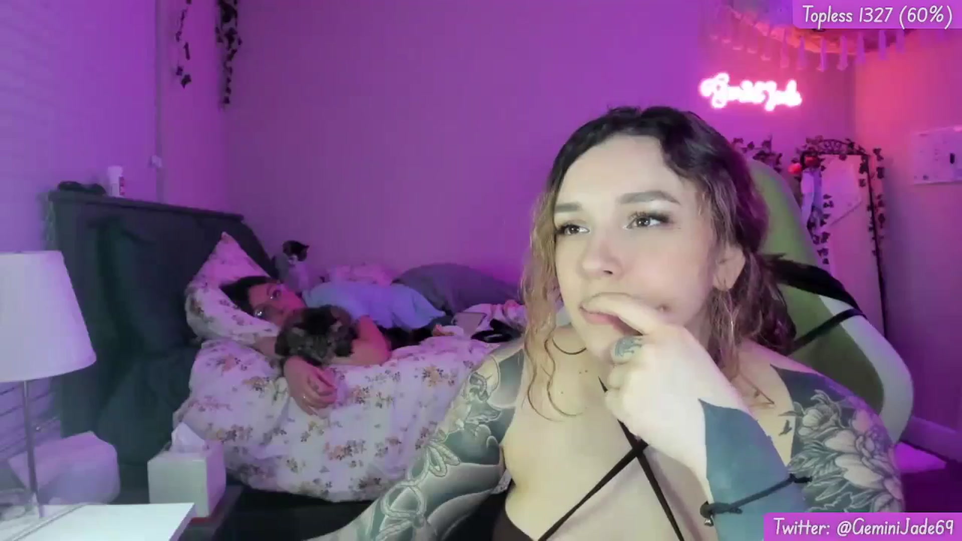 Gallery image thumbnail from GeminiJade69's myfreecams stream on, 02/23/2024, 08:12 image 17 of 20