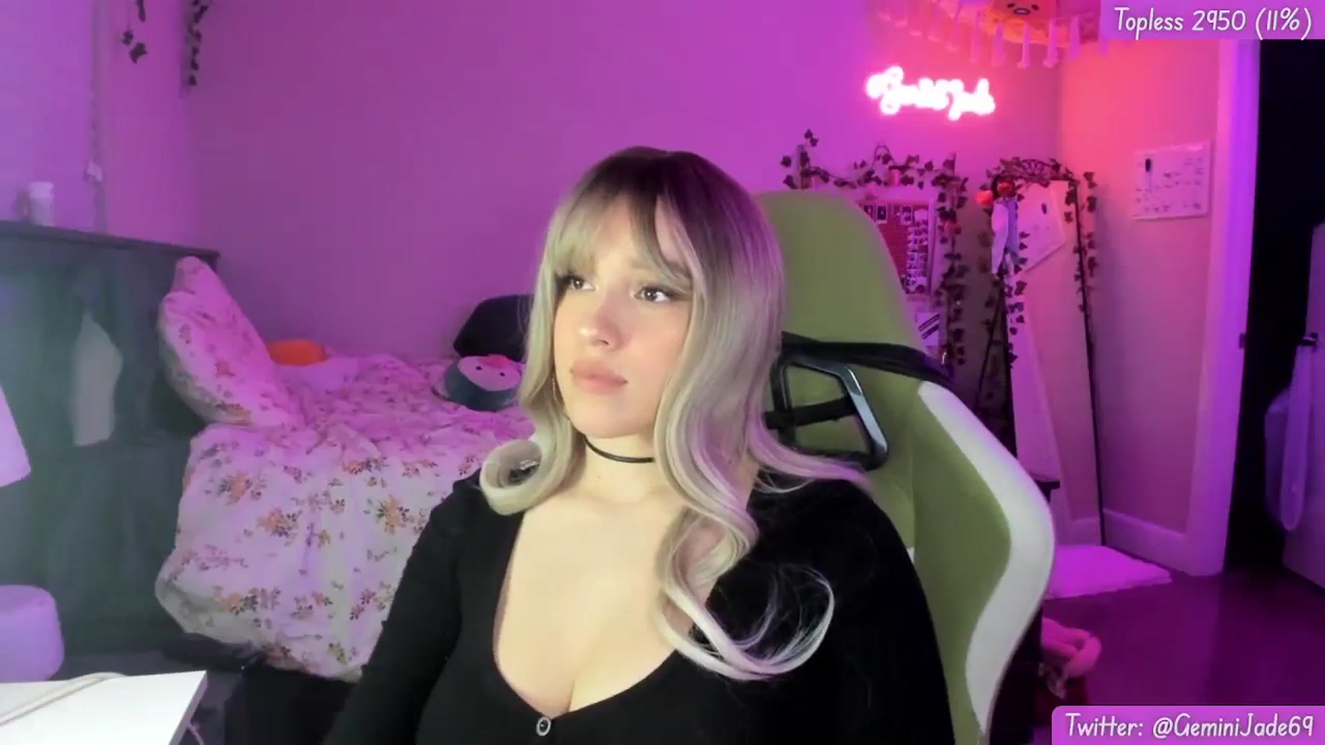 Gallery image thumbnail from GeminiJade69's myfreecams stream on, 03/07/2024, 08:09 image 9 of 20