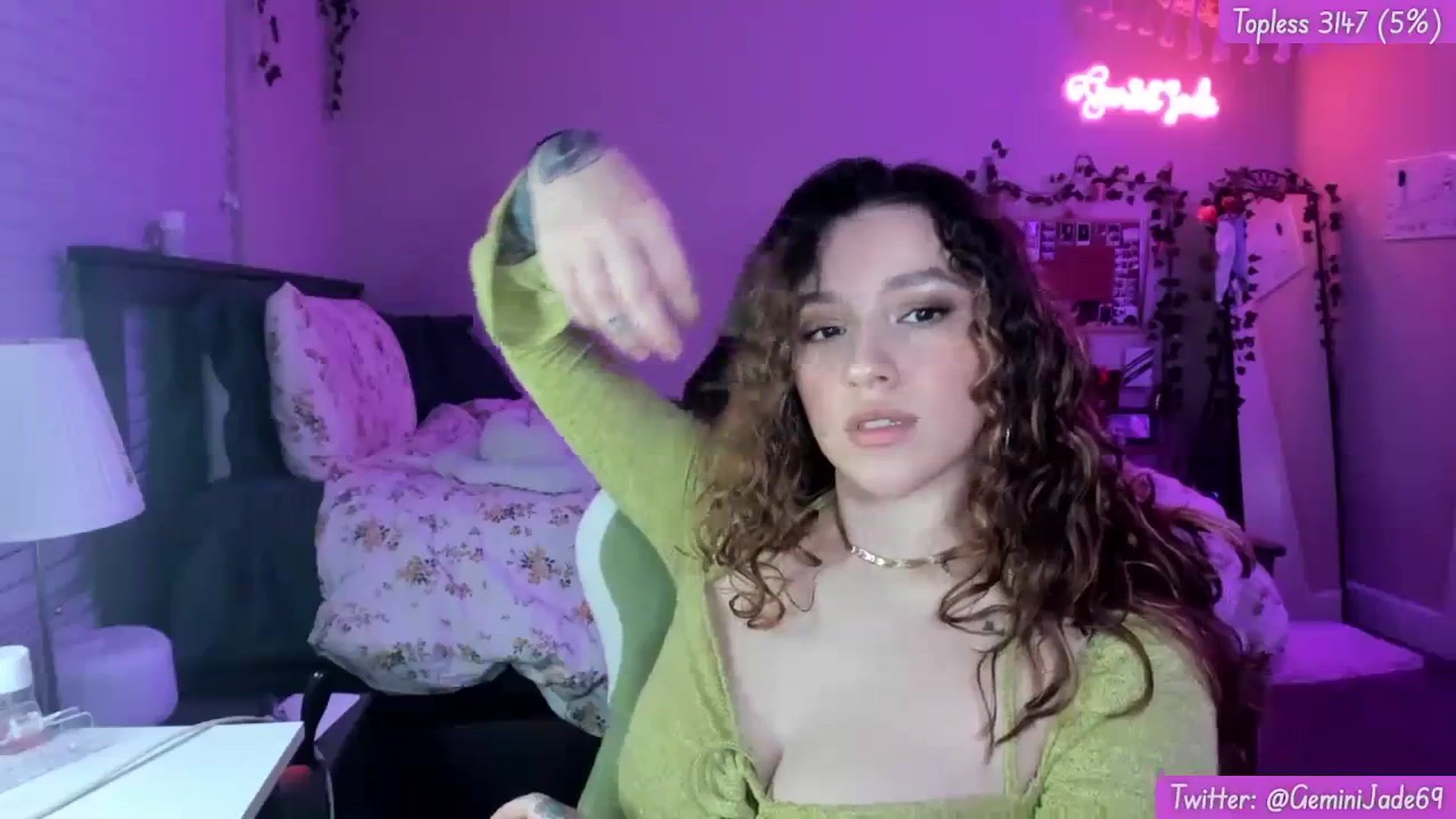 Gallery image thumbnail from GeminiJade69's myfreecams stream on, 03/09/2024, 08:18 image 8 of 20