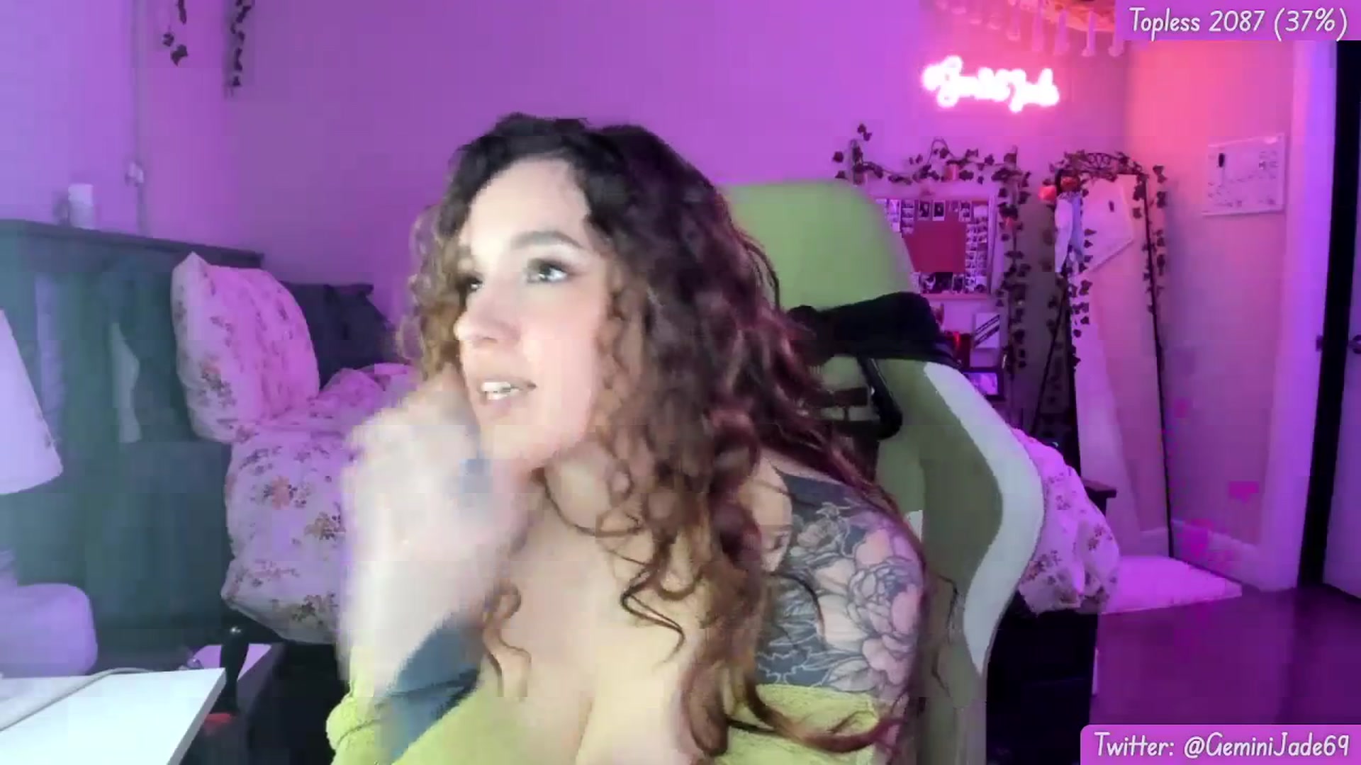 Gallery image thumbnail from GeminiJade69's myfreecams stream on, 03/09/2024, 08:58 image 3 of 20