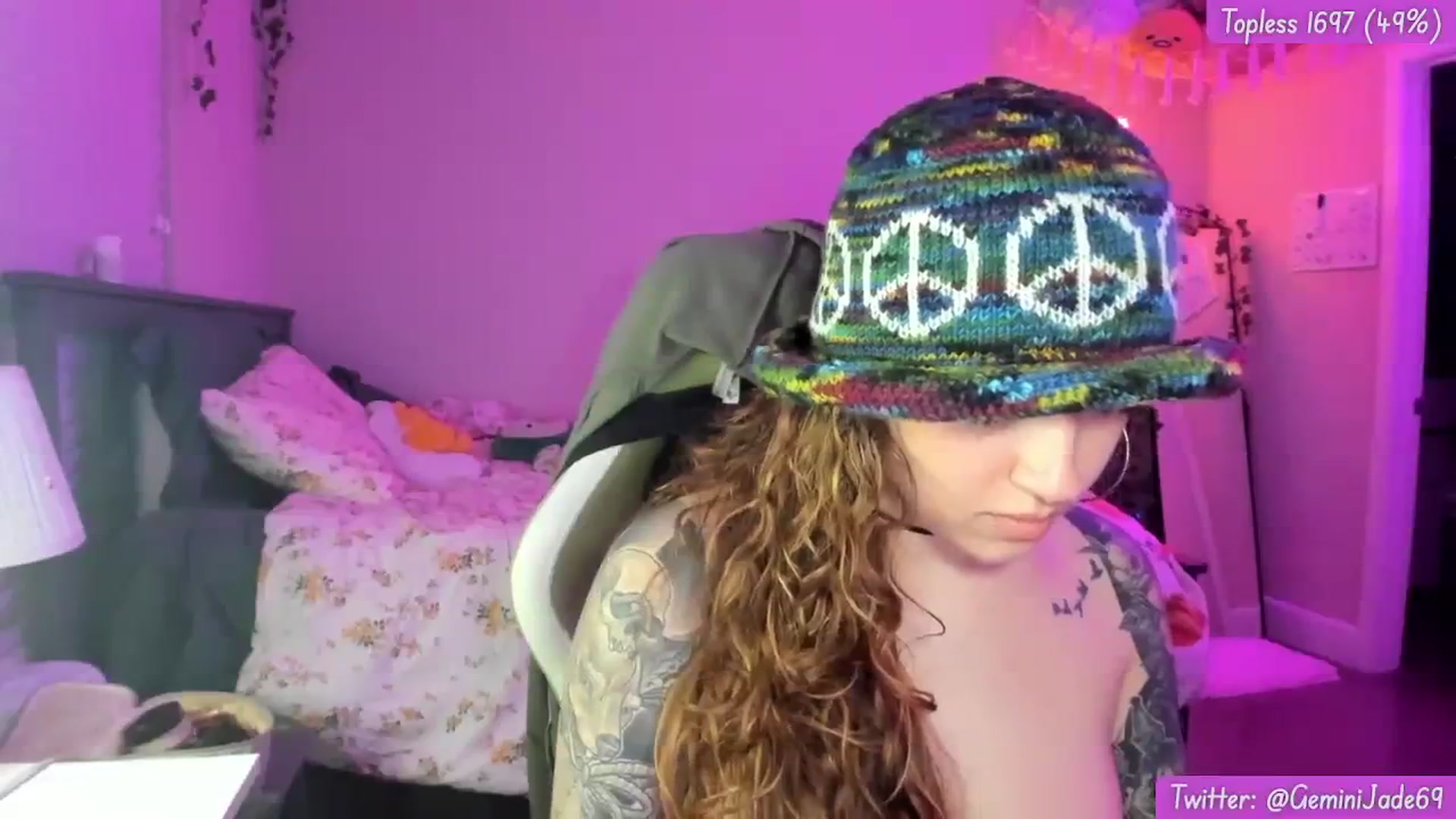 Gallery image thumbnail from GeminiJade69's myfreecams stream on, 03/11/2024, 07:41 image 11 of 20
