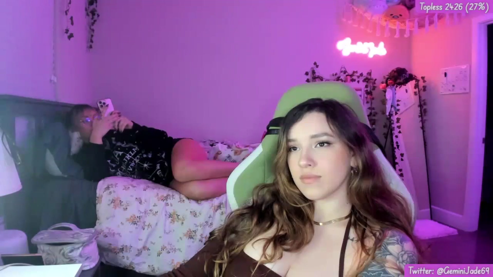 Gallery image thumbnail from GeminiJade69's myfreecams stream on, 03/21/2024, 06:30 image 9 of 20