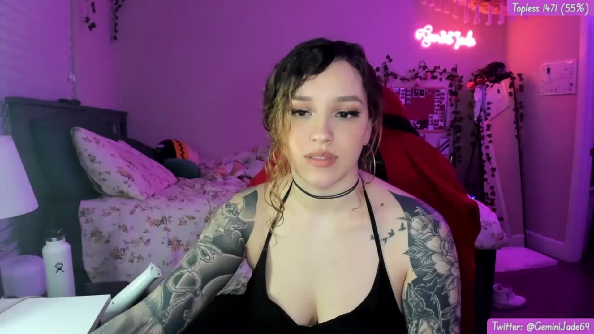 Gallery image thumbnail from GeminiJade69's myfreecams stream on, 03/30/2024, 08:30 image 9 of 20