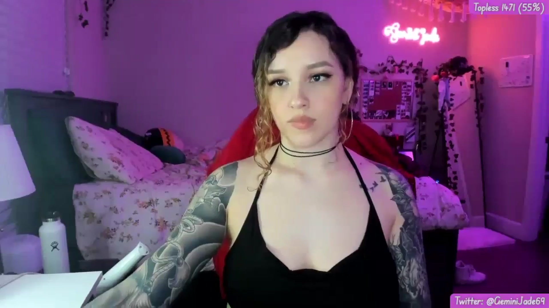 Gallery image thumbnail from GeminiJade69's myfreecams stream on, 03/30/2024, 08:30 image 12 of 20