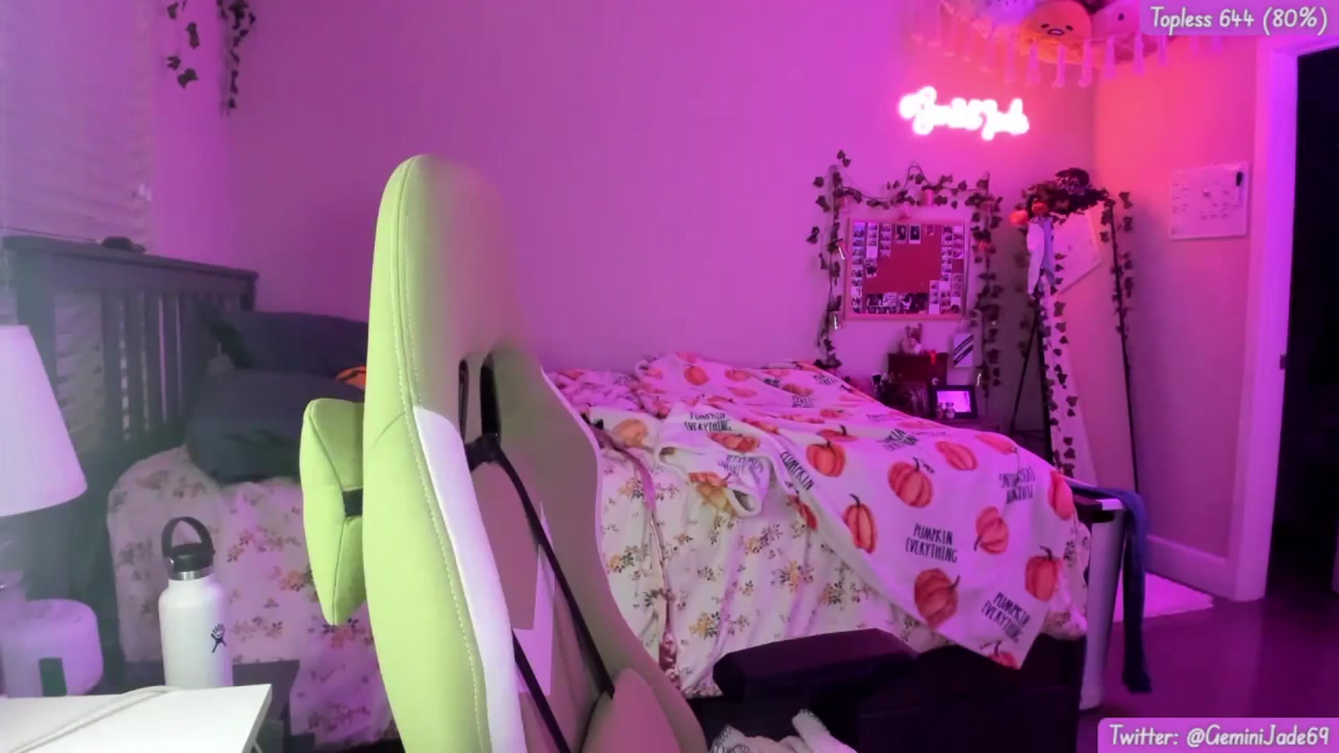 Gallery image thumbnail from GeminiJade69's myfreecams stream on, 04/08/2024, 08:09 image 9 of 20