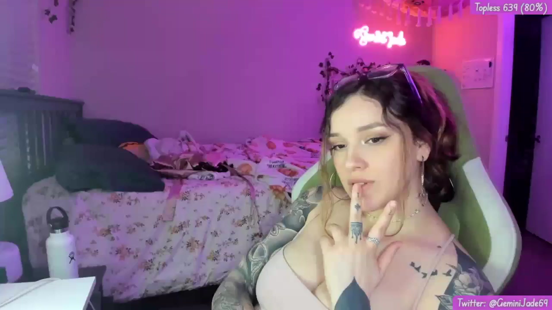 Gallery image thumbnail from GeminiJade69's myfreecams stream on, 04/08/2024, 08:09 image 13 of 20