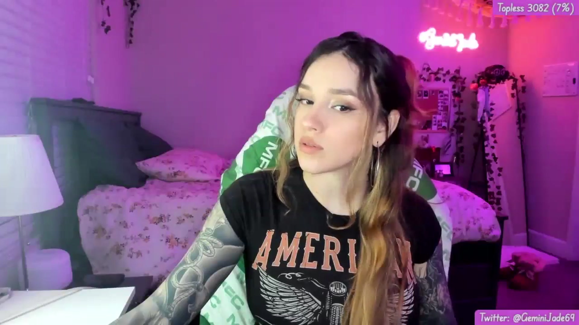Gallery image thumbnail from GeminiJade69's myfreecams stream on, 04/12/2024, 06:41 image 6 of 20